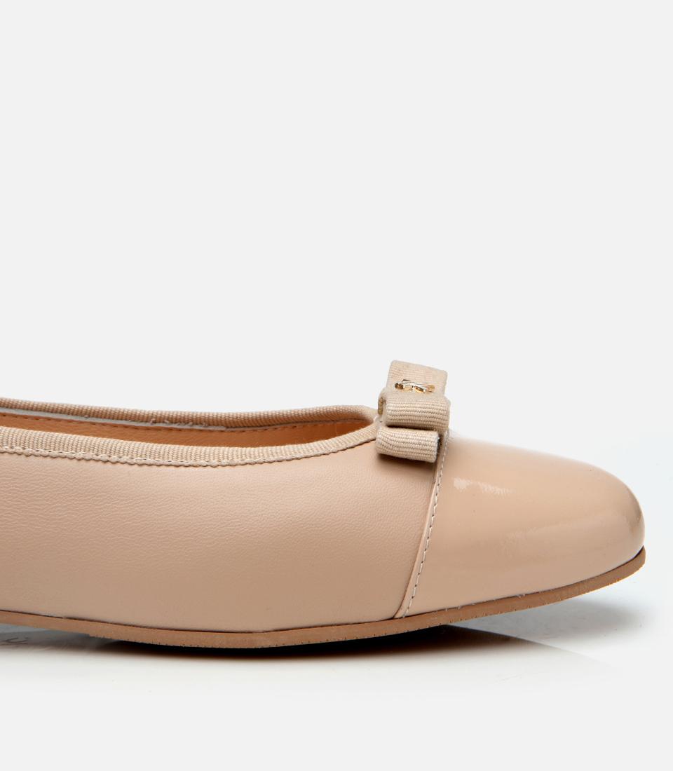 Kadın Deri Bej Esnek Tabanlı Rahat Tokalı Babet