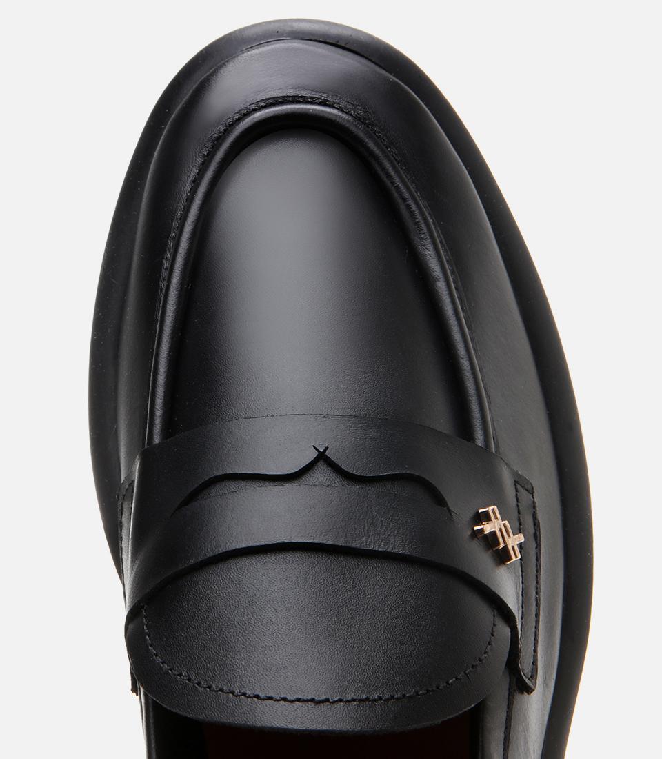 Kadın Deri Siyah Esnek Tabanlı Klasik Loafer