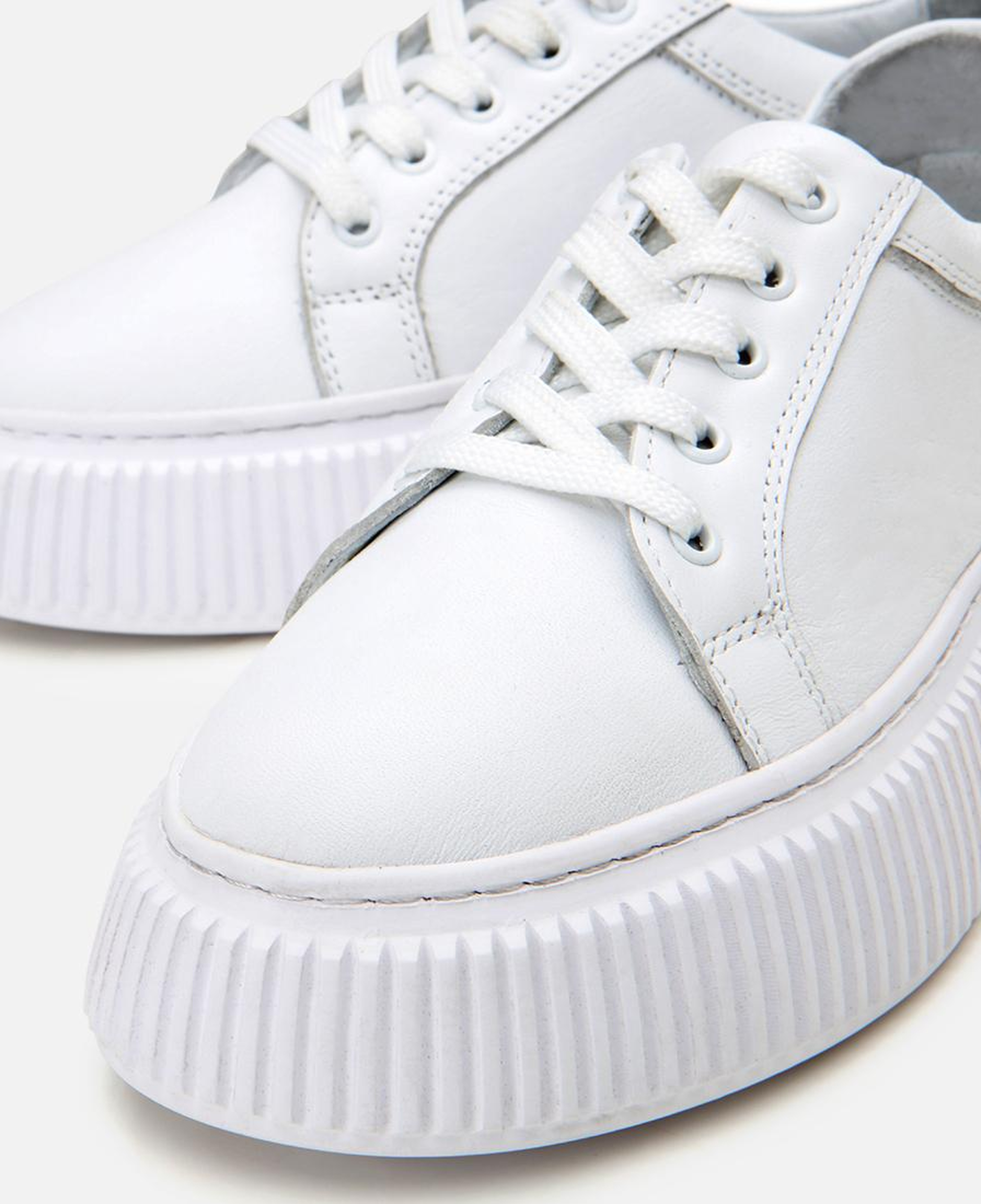 Kadın Deri Beyaz Kalın Tabanlı Spor Ayakkabı