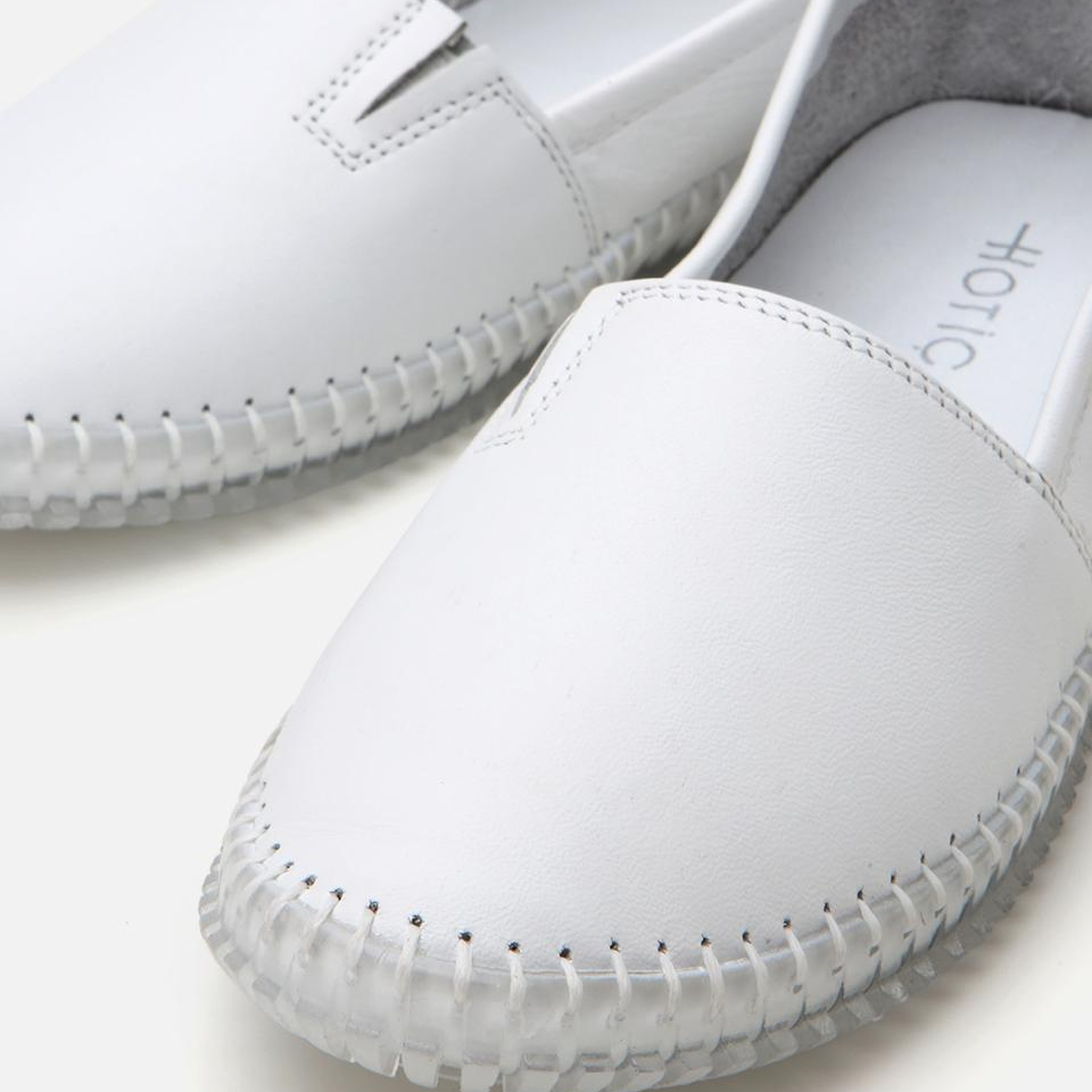 Kadın Deri Beyaz Ultra Esnek Tabanlı Comfort Ayakkabı