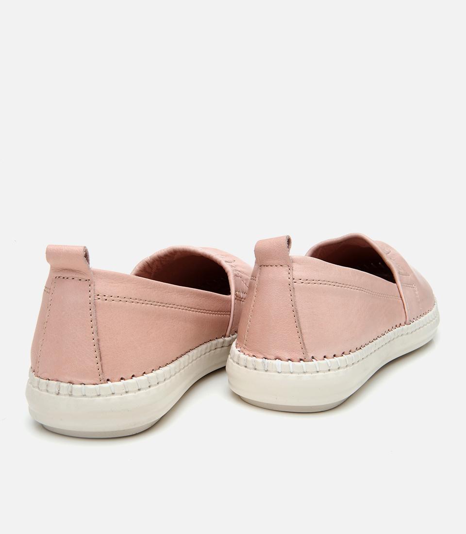 Kadın Deri Pudra Ultra Esnek Tabanlı Comfort Ayakkabı