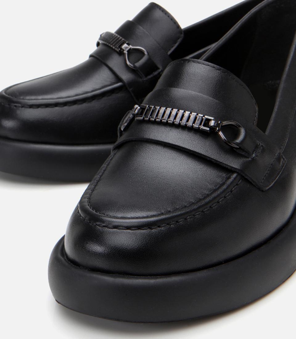 Kadın Deri Siyah Tokalı Şık Klasik Loafer