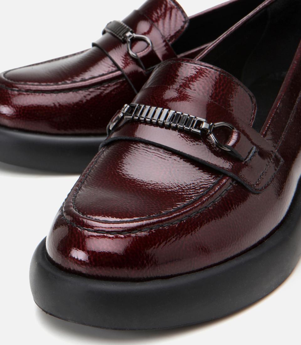 Kadın Rugan Deri Bordo Tokalı Şık Klasik Loafer