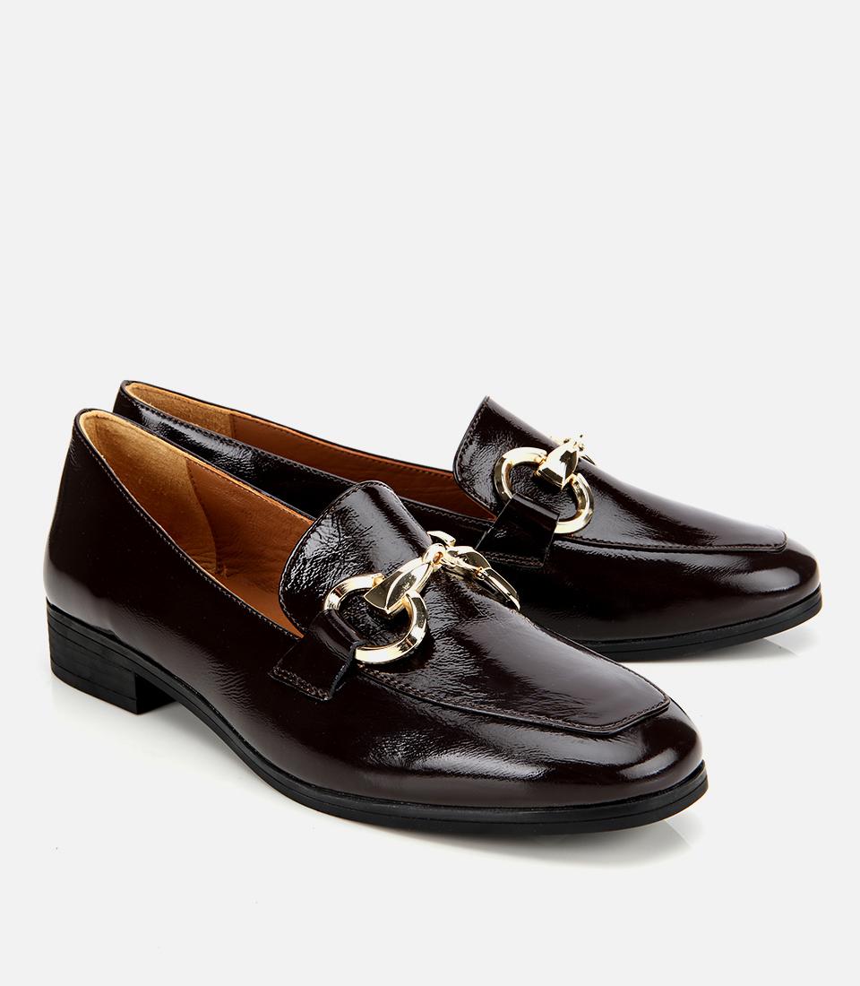 Kadın Rugan Deri Kahverengi Tokalı Klasik Loafer