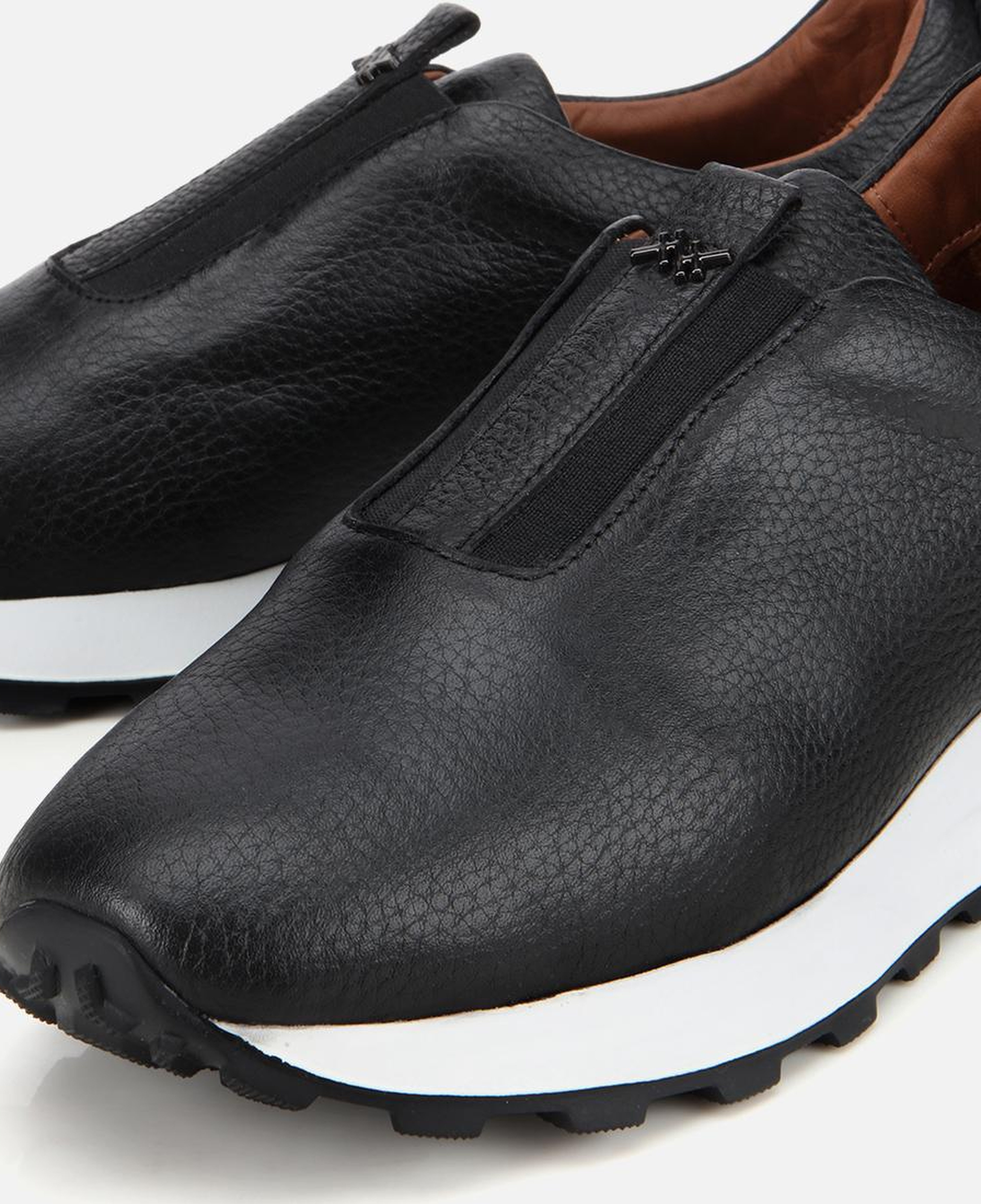 Kadın Deri Siyah Lastik Detaylı Spor Ayakkabı