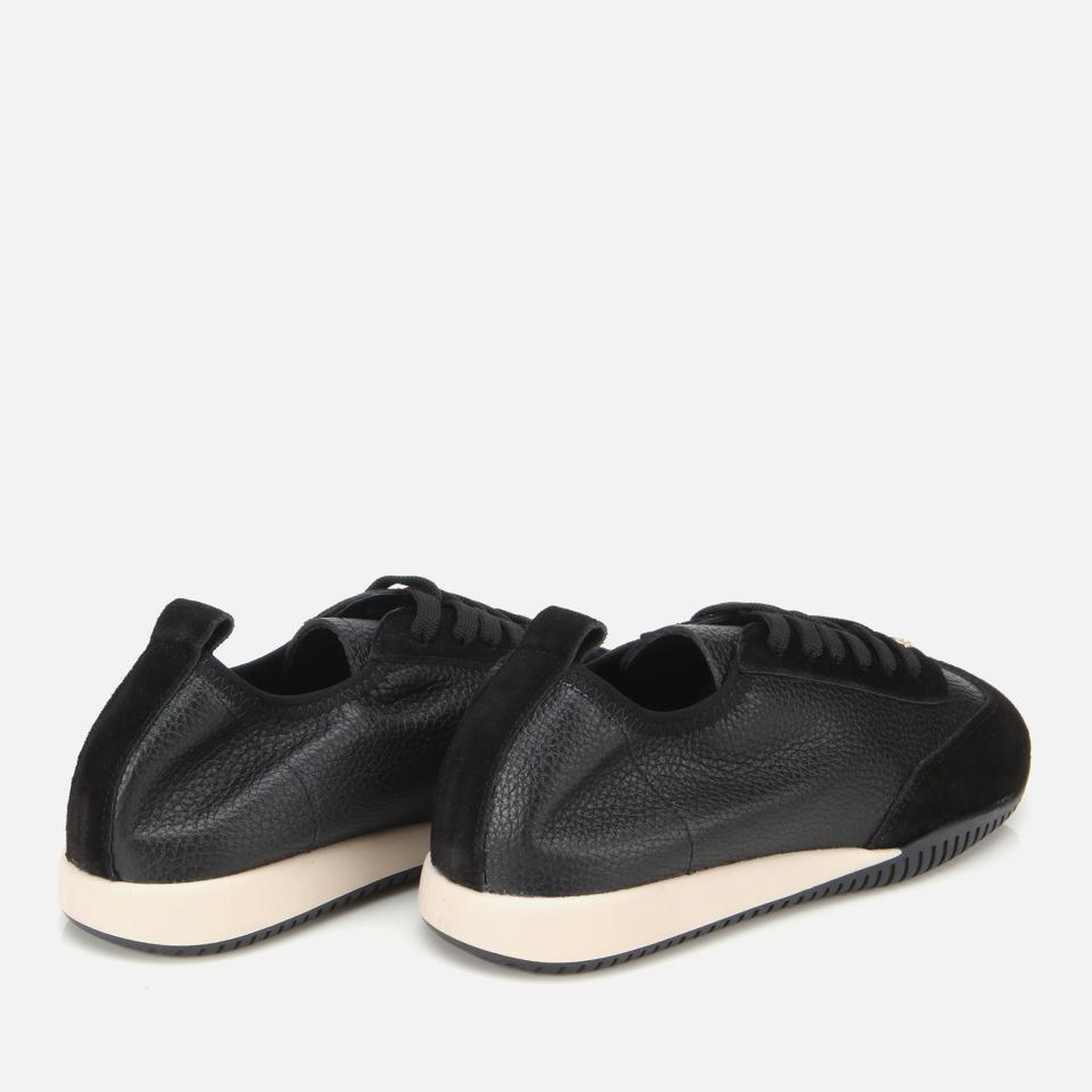 Kadın Deri Siyah Esnek Tabanlı Spor Ayakkabı