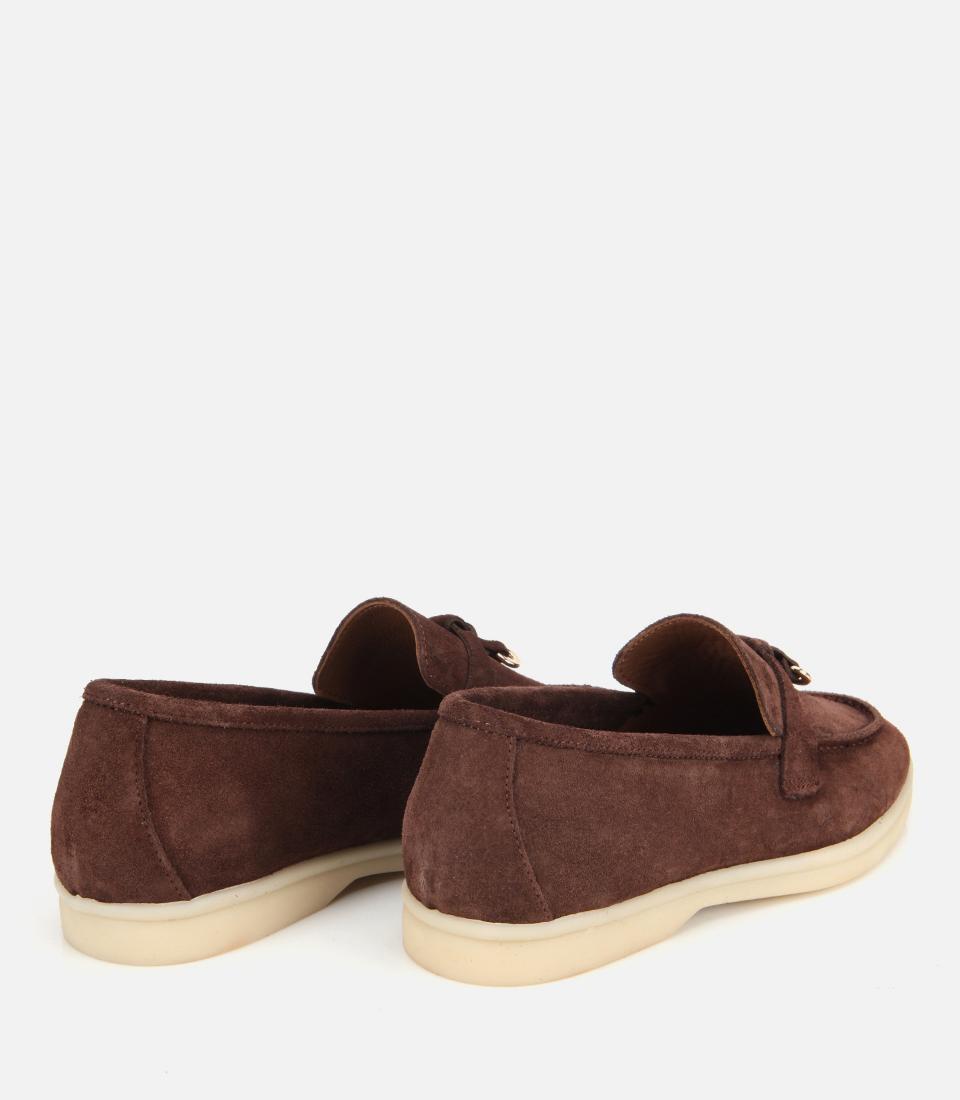 Kadın Süet Deri Kahverengi Gold Aksesuarlı Klasik Loafer