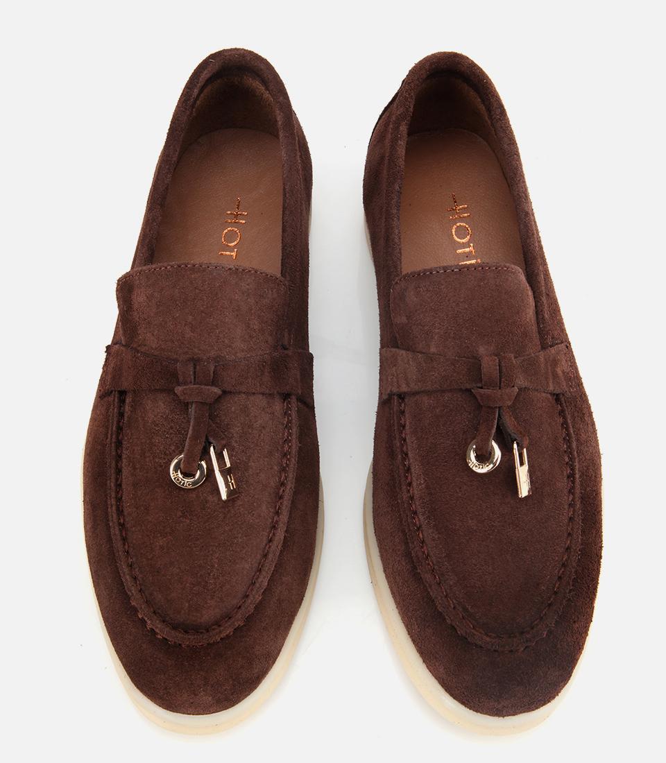 Kadın Süet Deri Kahverengi Gold Aksesuarlı Klasik Loafer