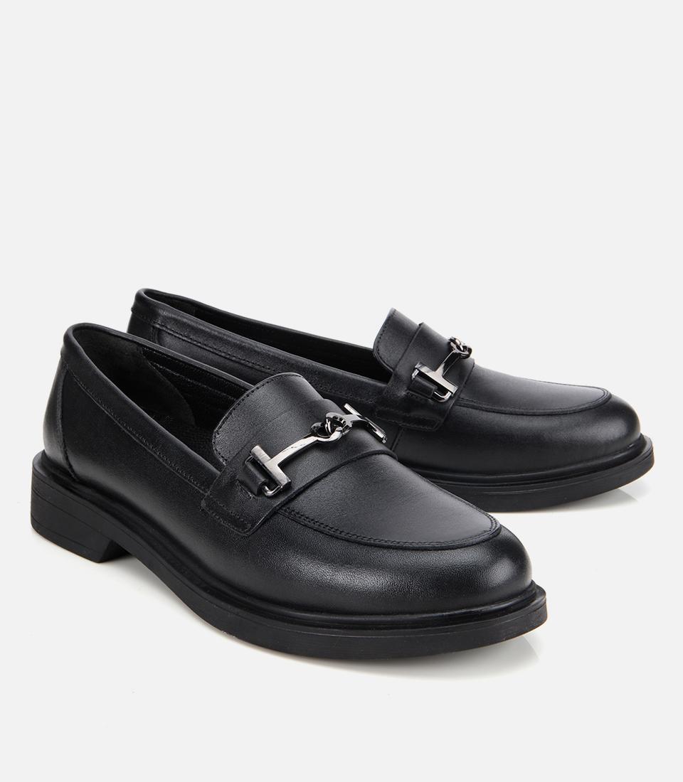 Kadın Deri Siyah Tokalı Klasik Loafer