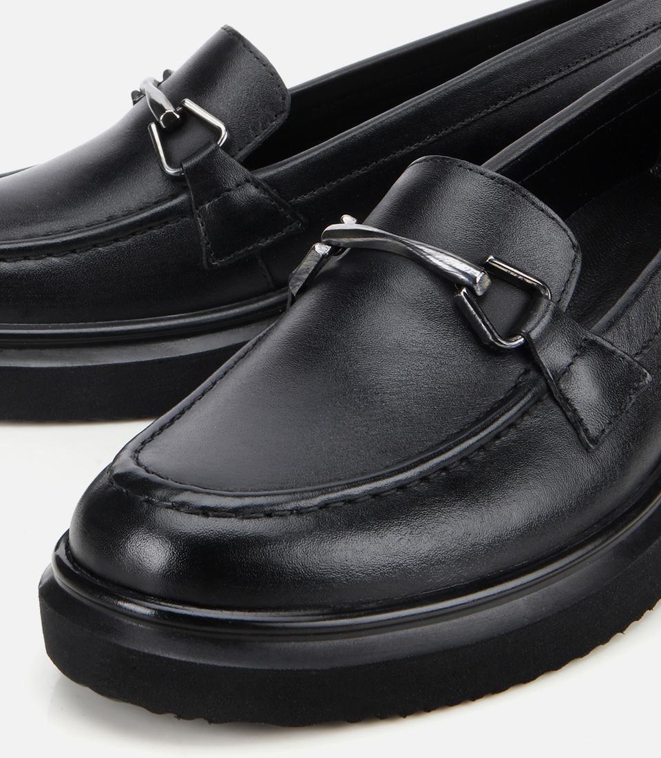 Kadın Deri Siyah Tokalı Dolgu Topuklu Klasik Loafer