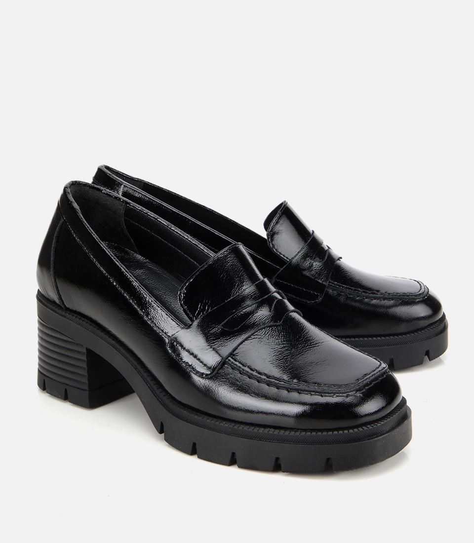 Kadın Rugan Deri Siyah Topuklu Klasik Loafer