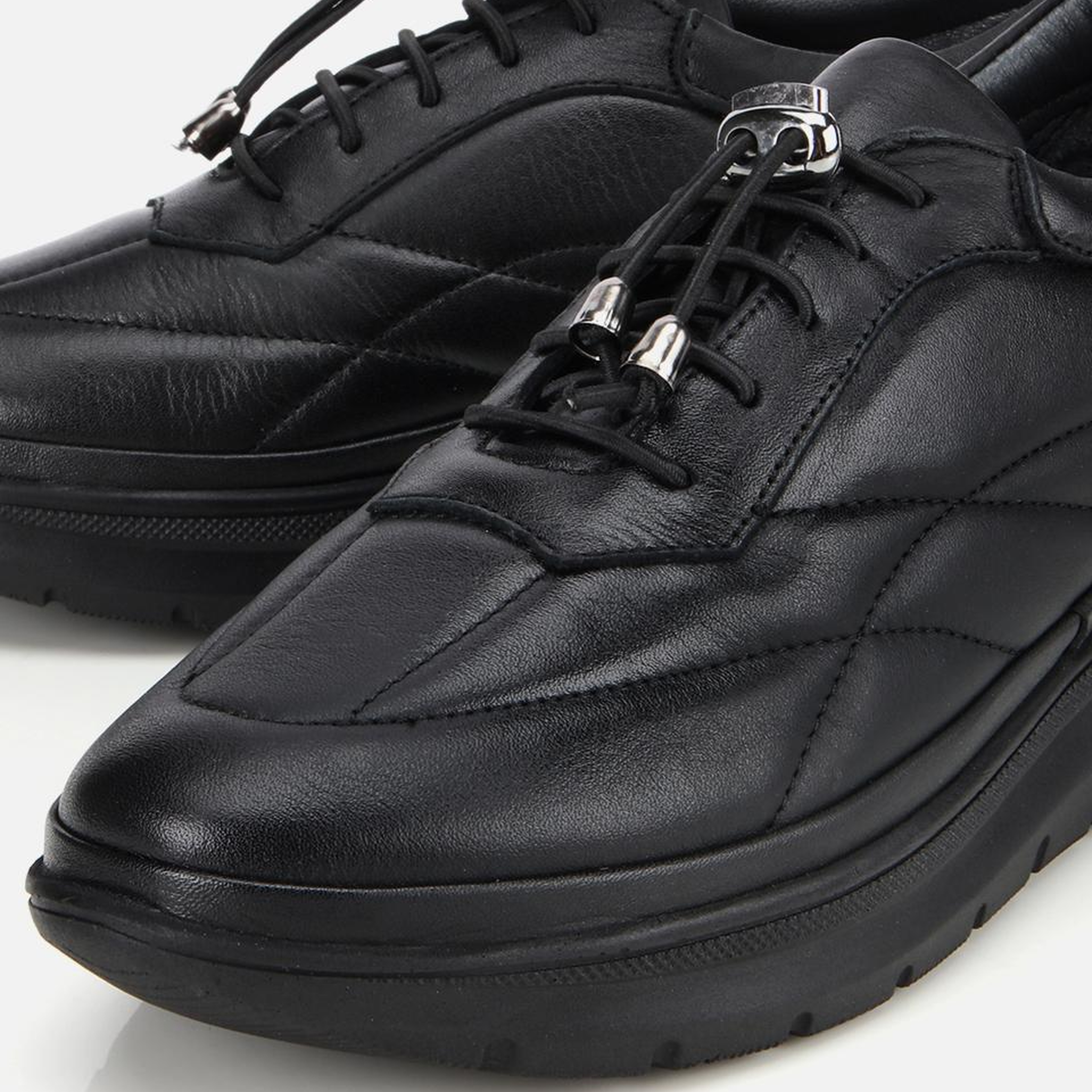 Kadın Deri Siyah Dolgu Topuklu Spor Ayakkabı