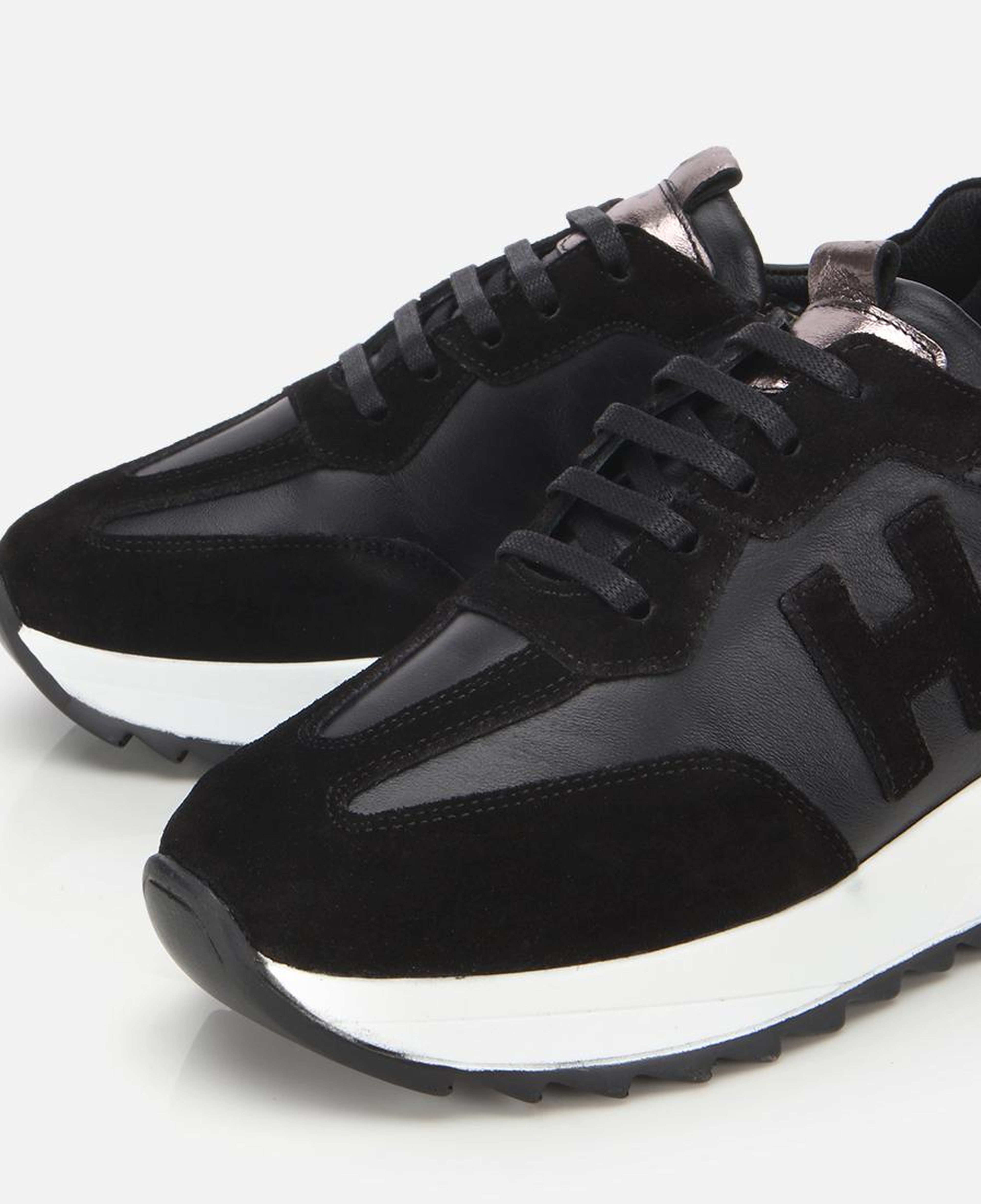 Kadın Süet Deri Siyah Comfort Spor Ayakkabı