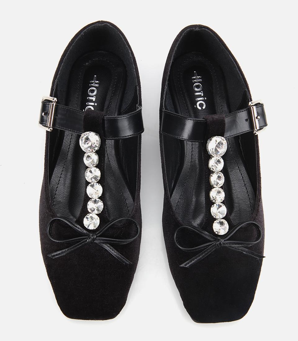 Kadın Siyah Kadife Taşlı Fiyonk Detaylı Babet