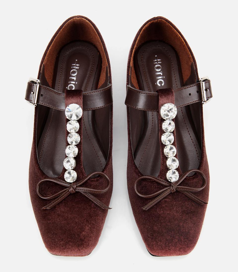 Kadın Kahverengi Kadife Taşlı Fiyonk Detaylı Babet