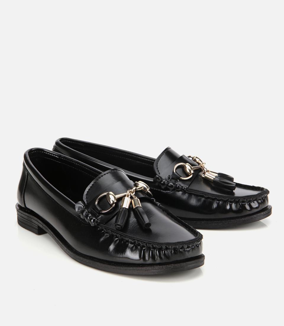 Kadın Rugan Siyah Püsküllü Klasik Loafer