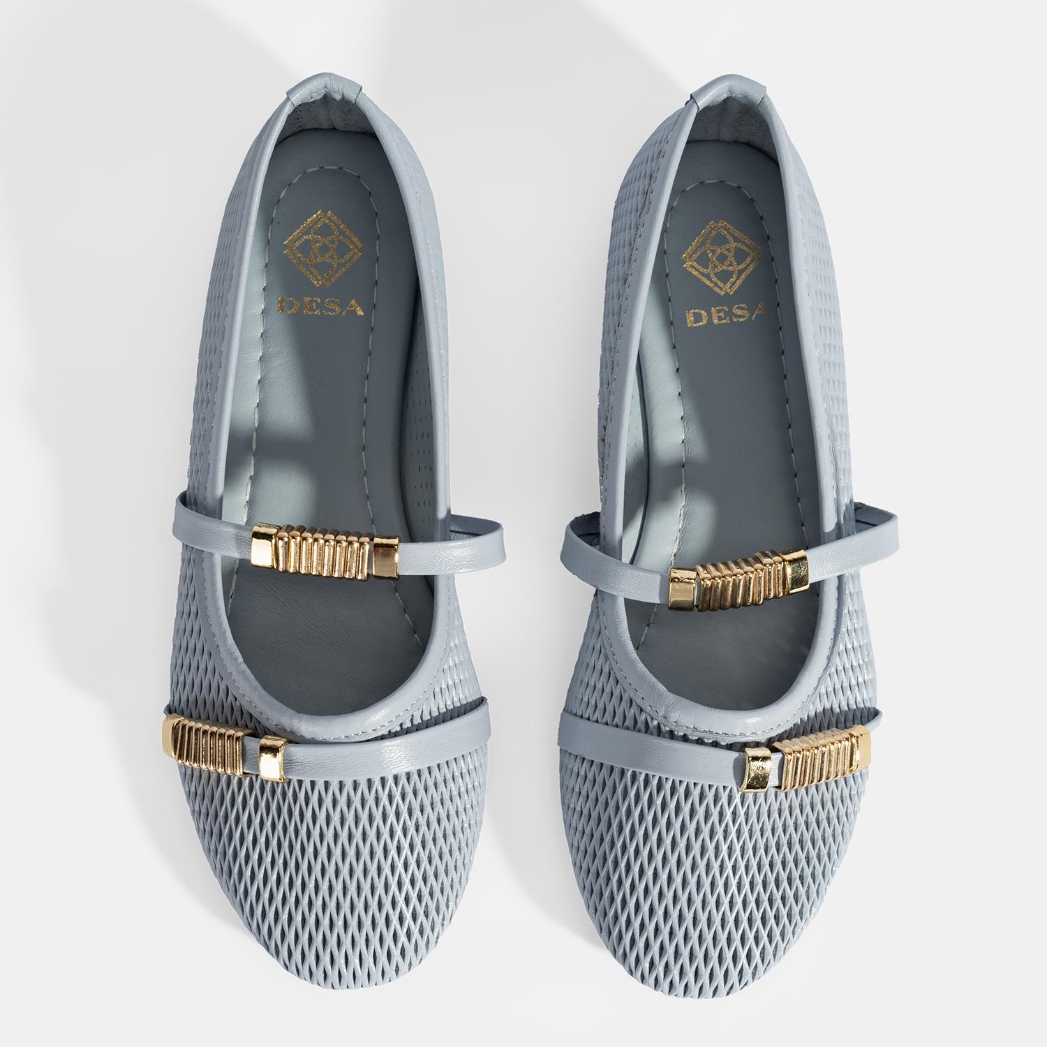 Kadın Mavi Metal Toka Aksesuarlı Deri Babet