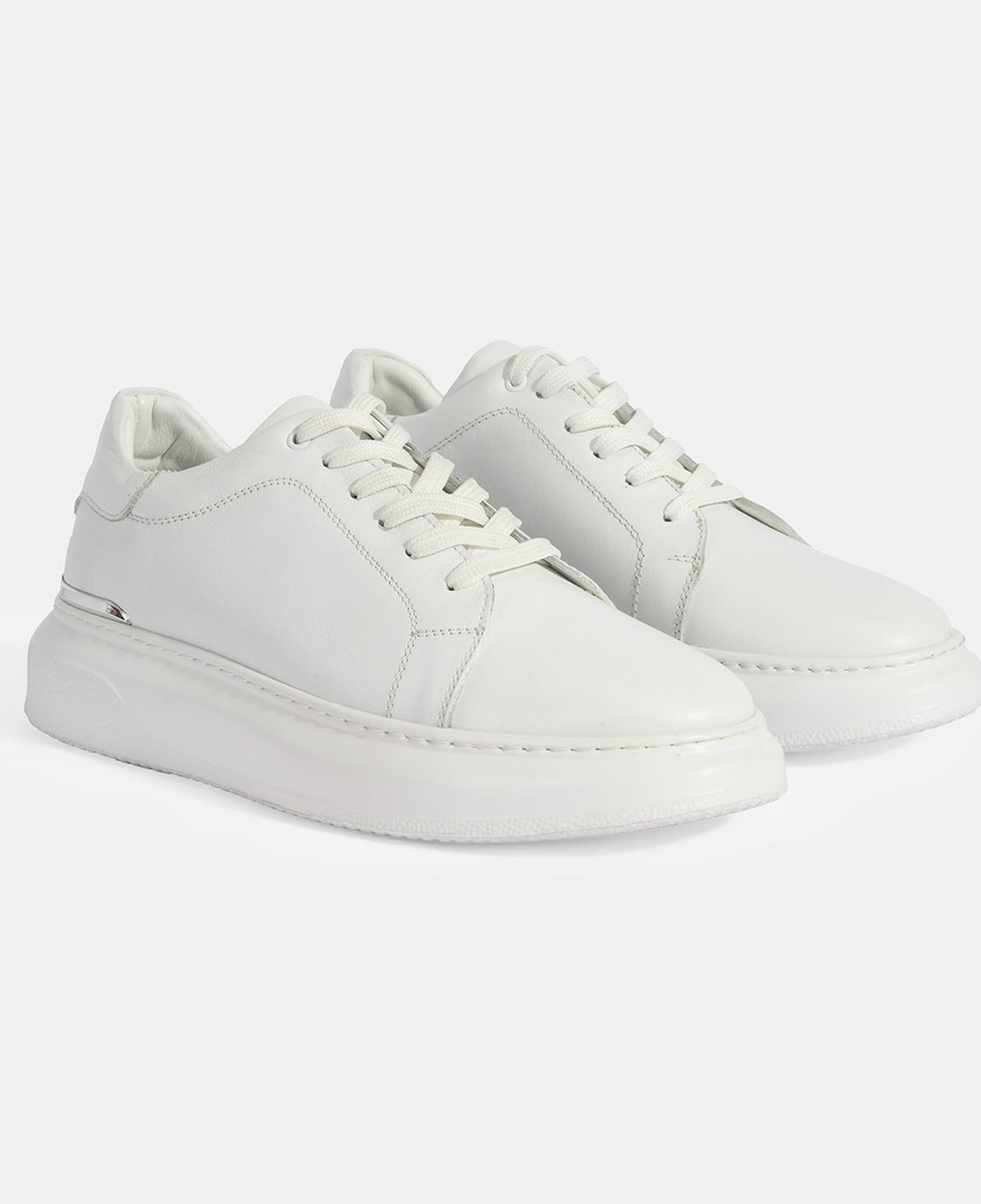 Erkek Beyaz Bağcıklı Deri Günlük Ayakkabı