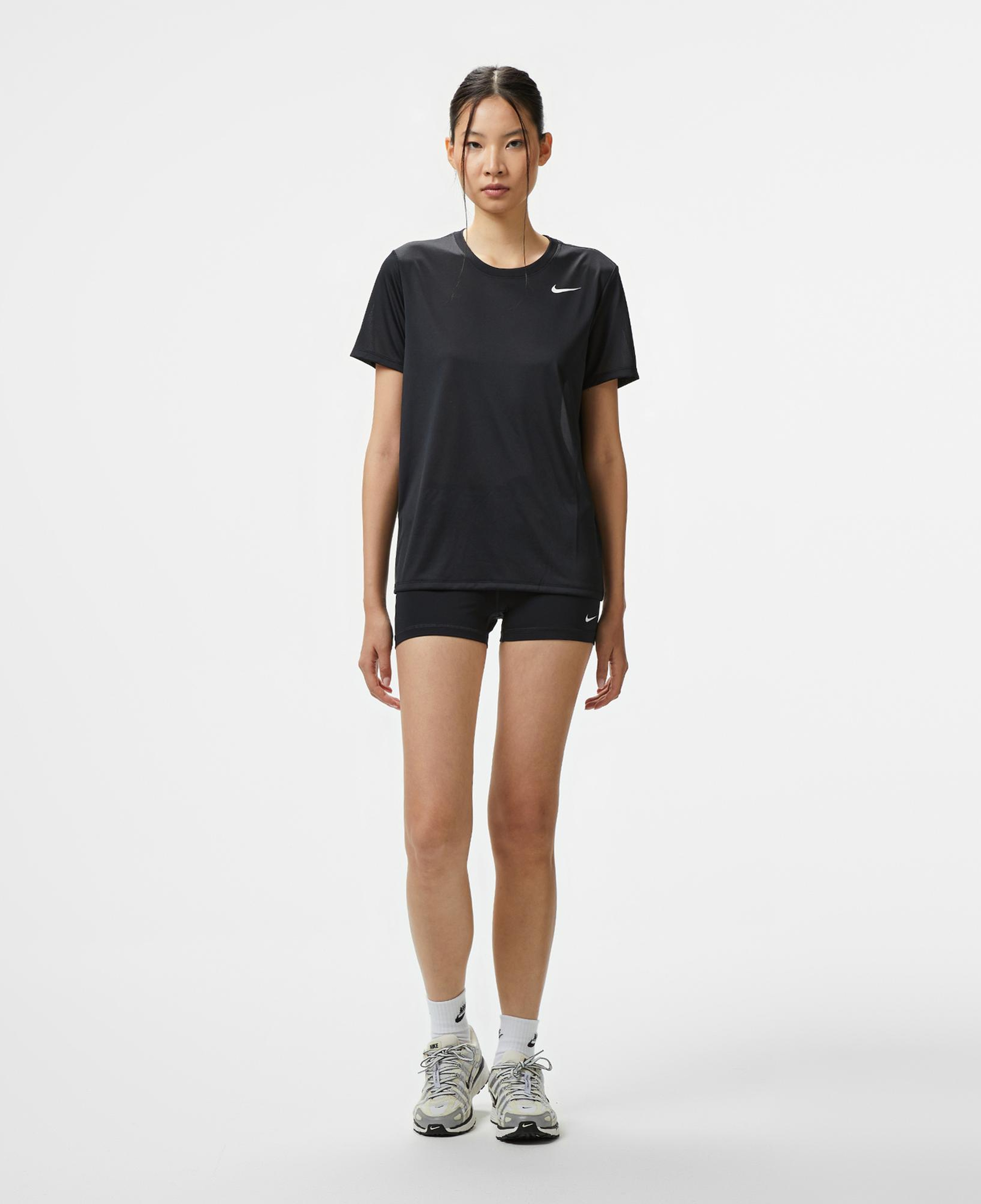 Nike Pro 365 8 cm Kadın Siyah Şort