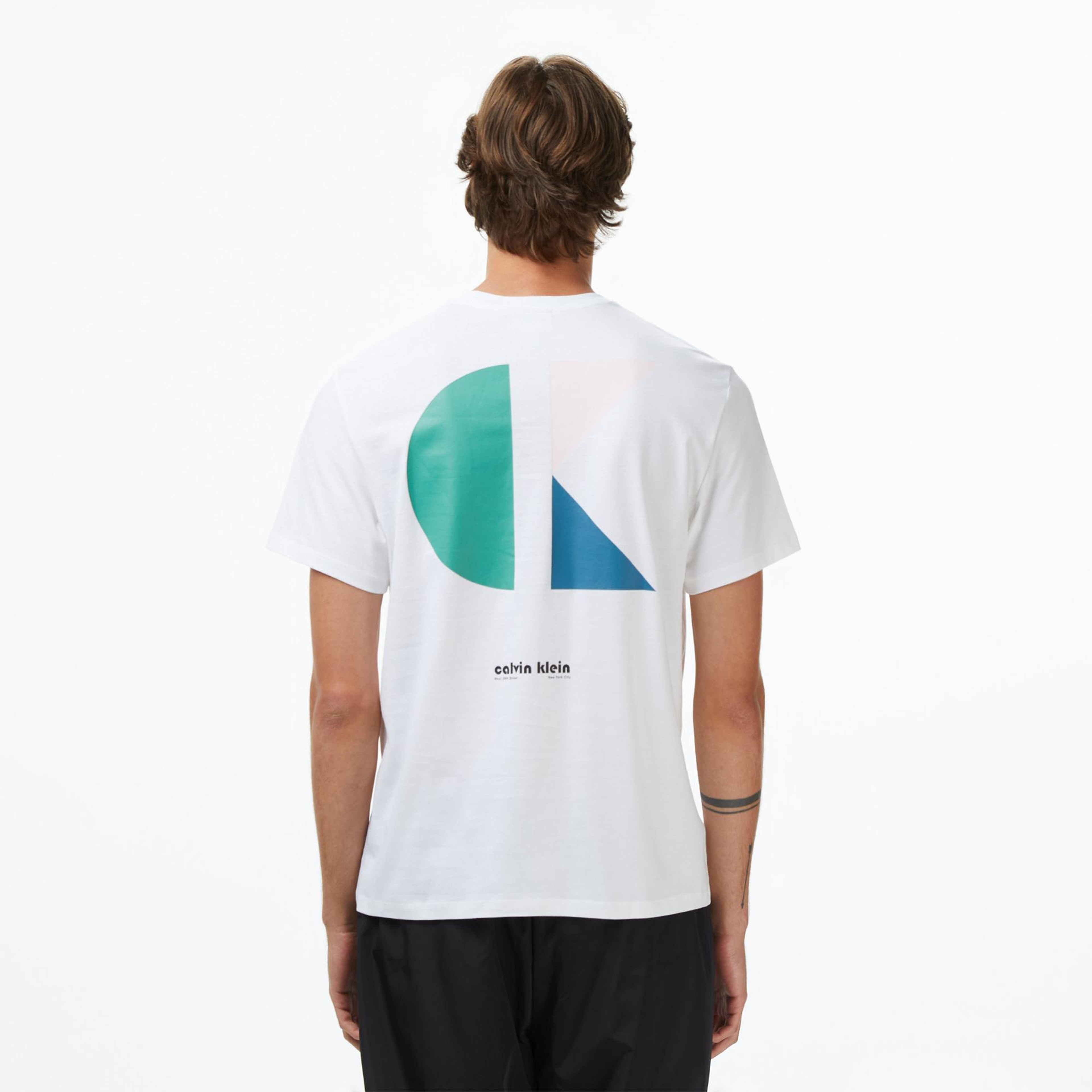 Calvin Klein Bauhaus Logo Graphic Erkek Beyaz T-Shirt