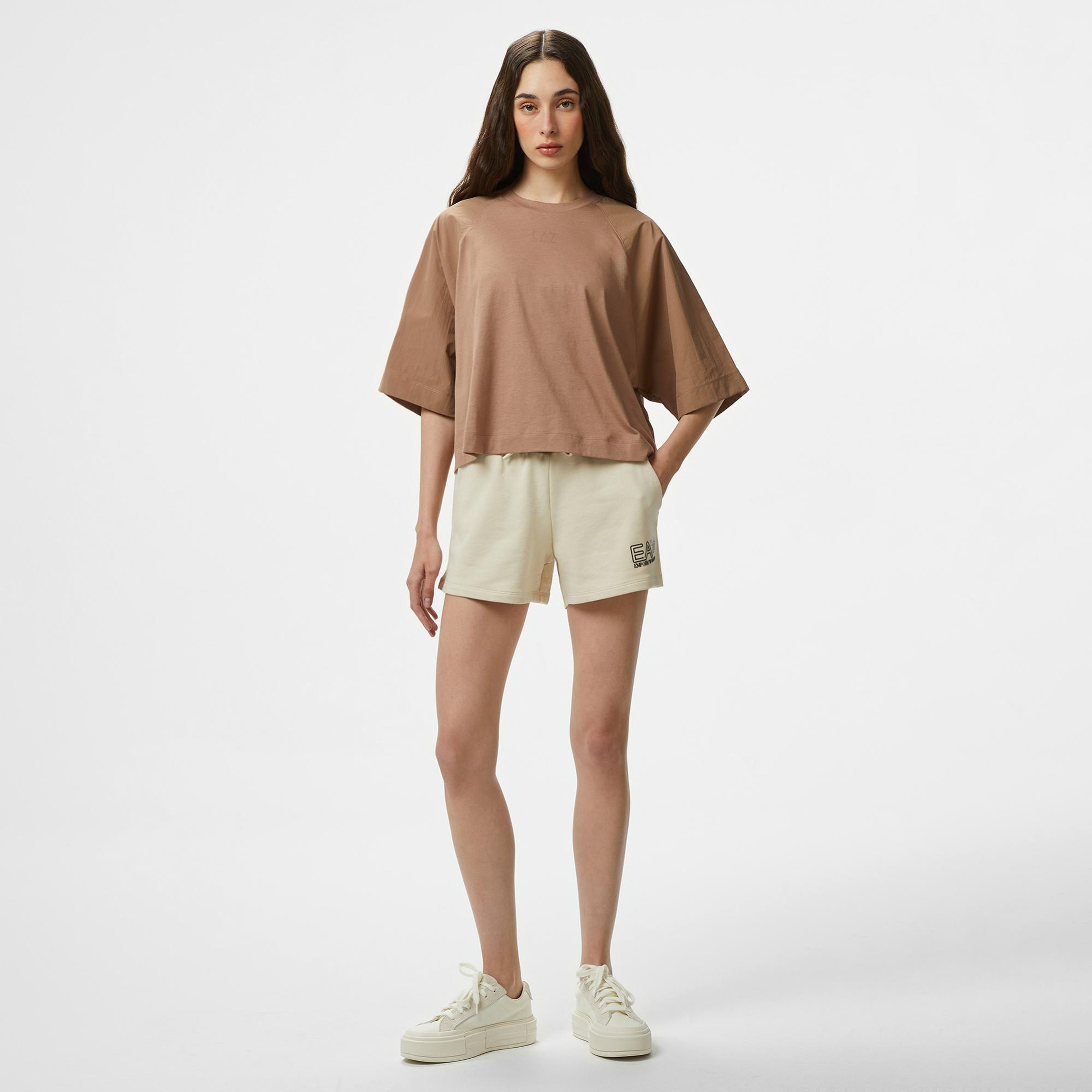 Emporio Armani Kadın Bej Şort