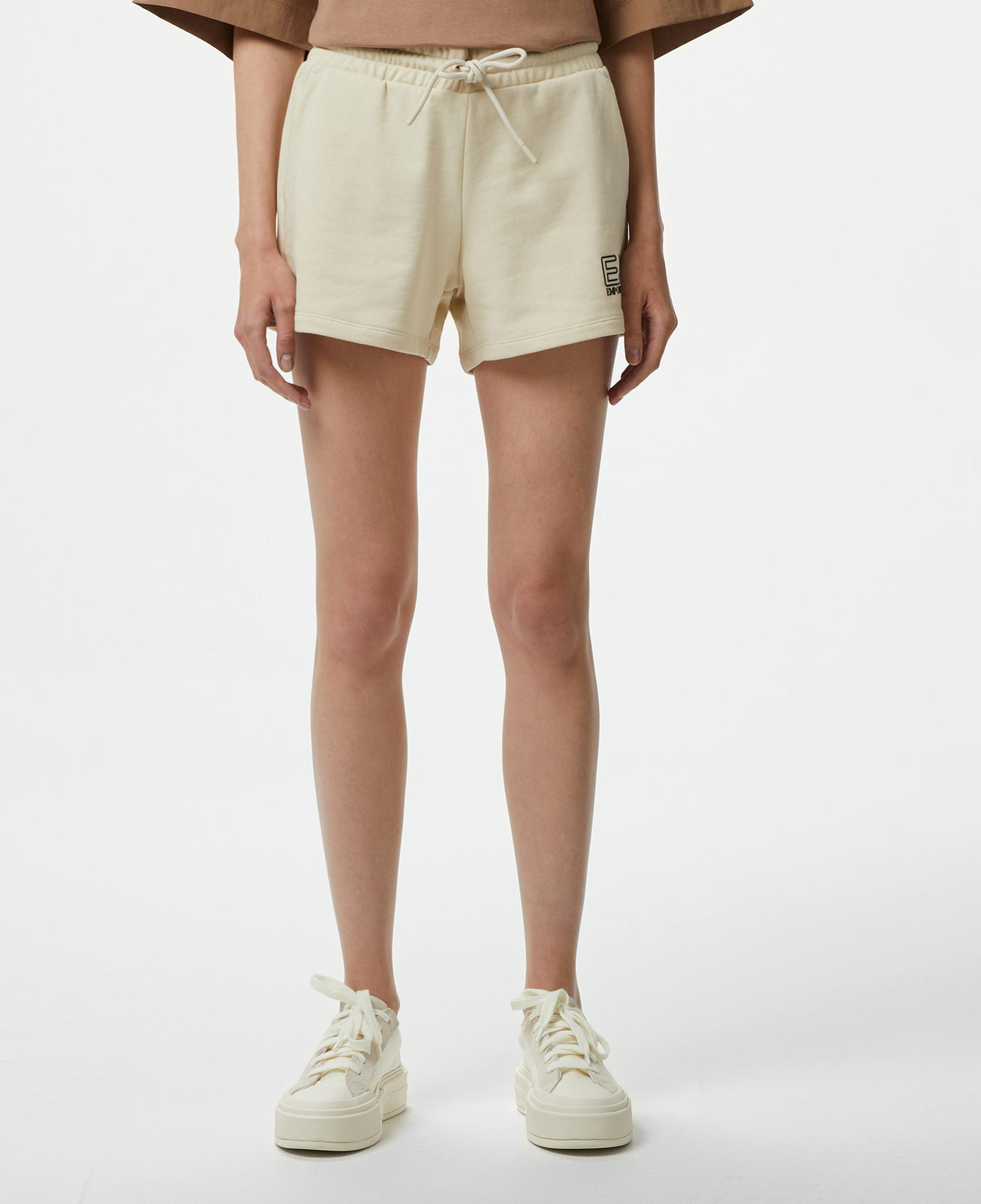 Emporio Armani Kadın Bej Şort