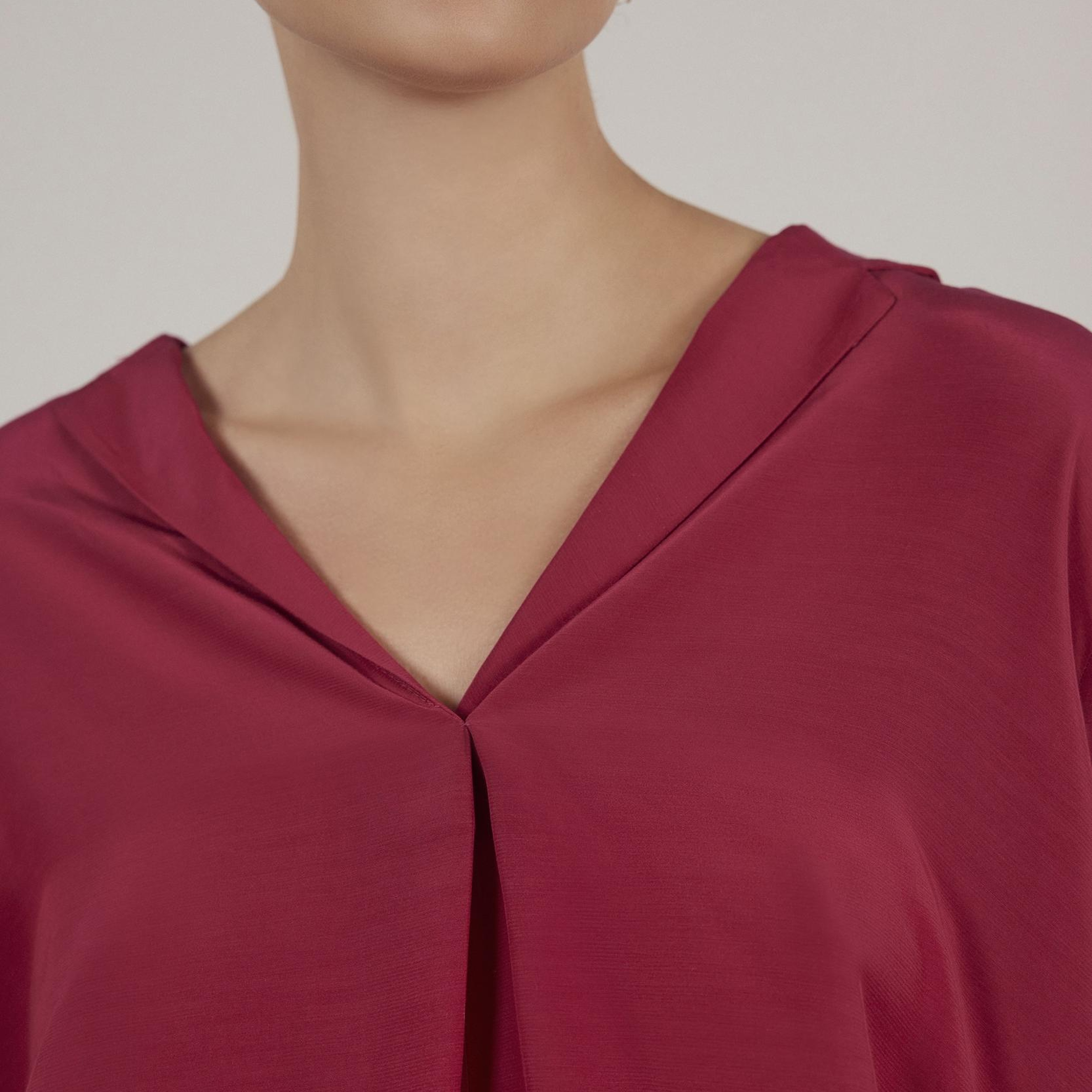 YARGICI Arka Detaylı Bluz