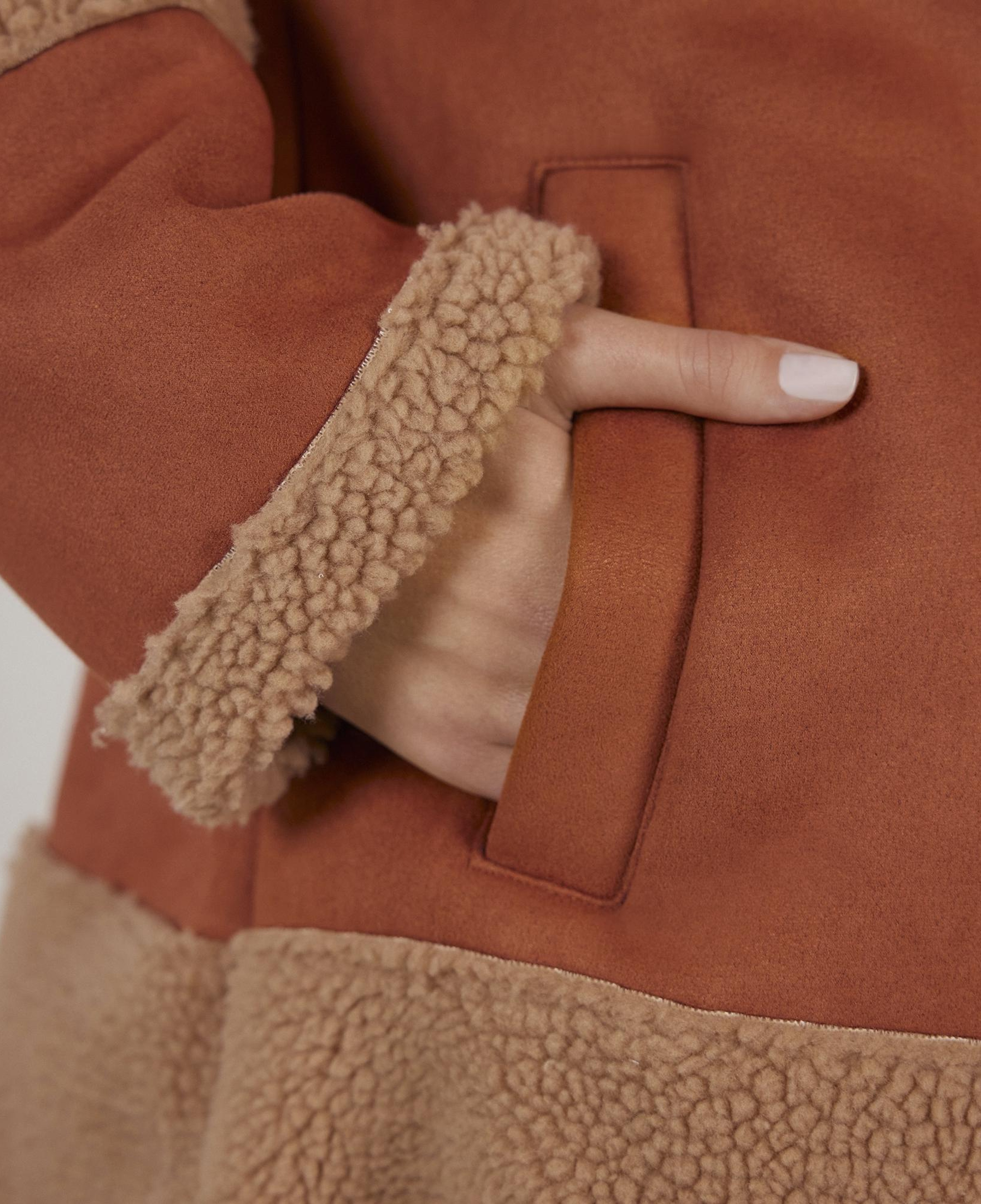 YARGICI Kürk Detaylı Mont