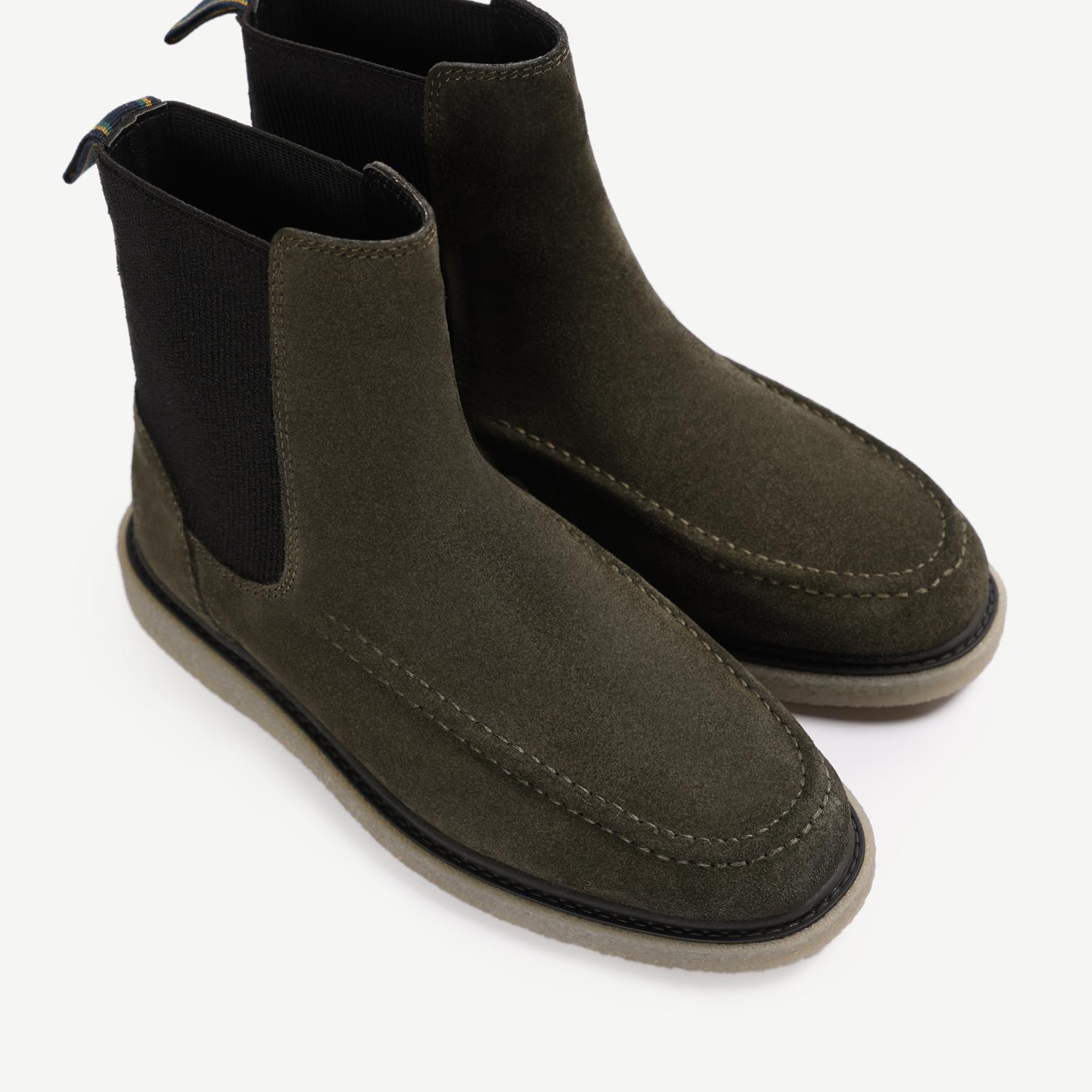 YARGICI Retro Görünümlü Lastikli Bot