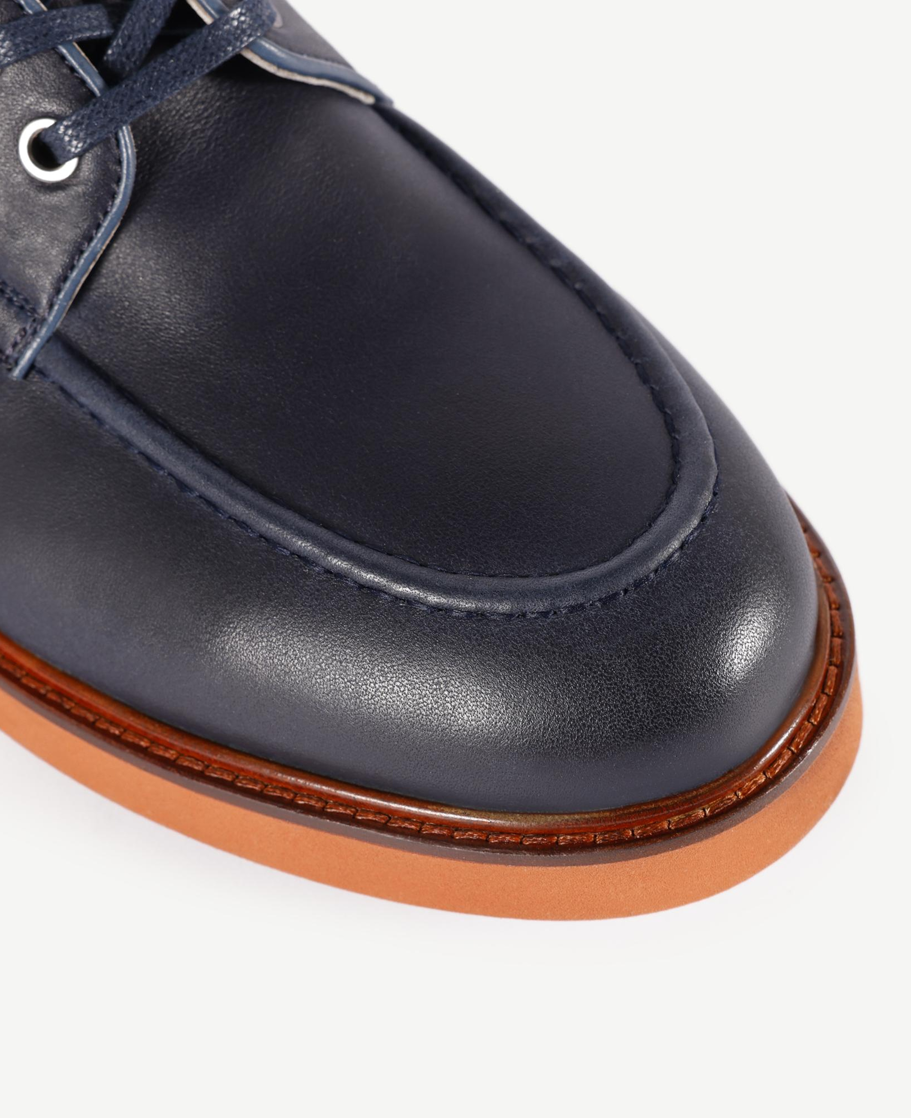 YARGICI Renkli Tabanlı Bağcıklı Bot