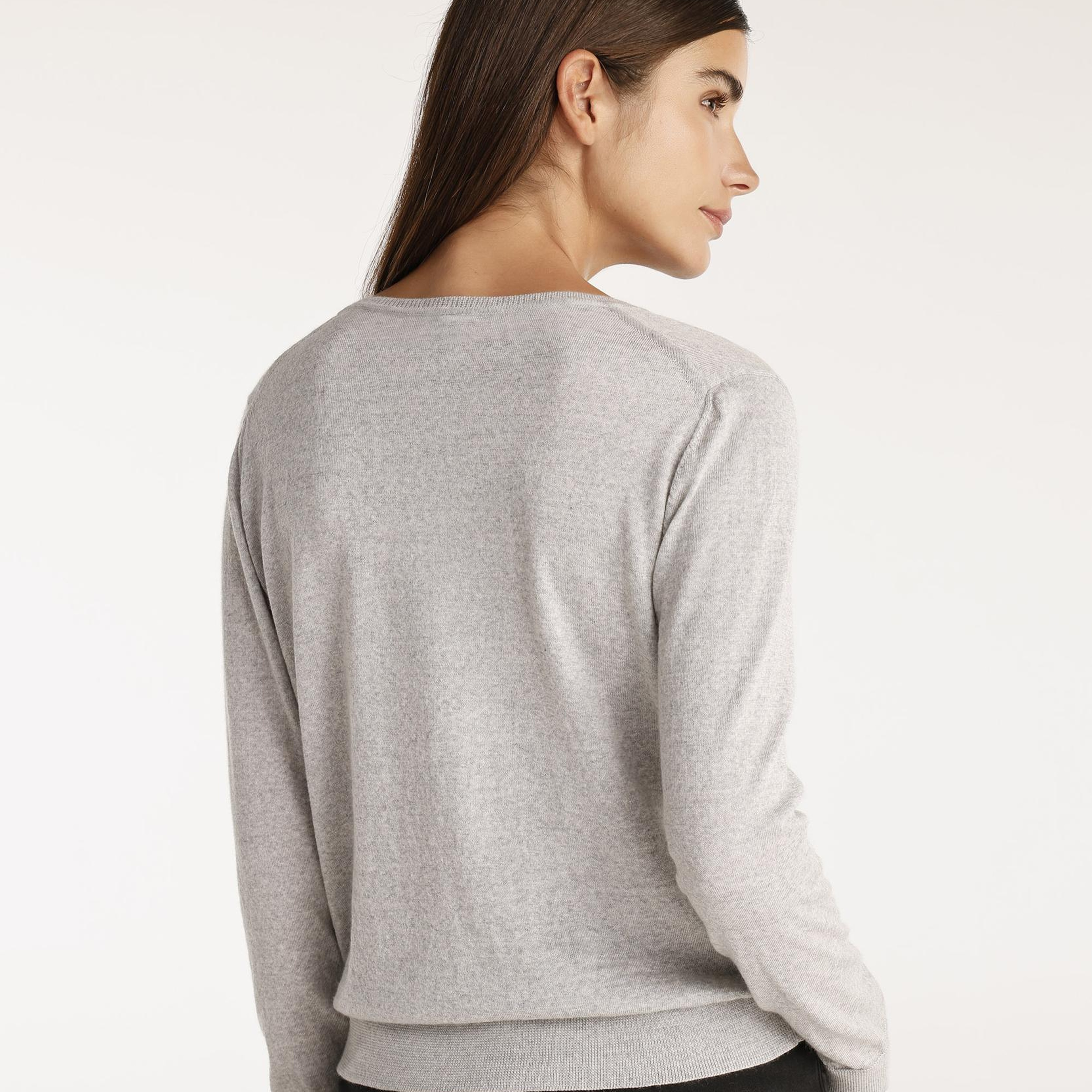 YARGICI V Yaka Triko