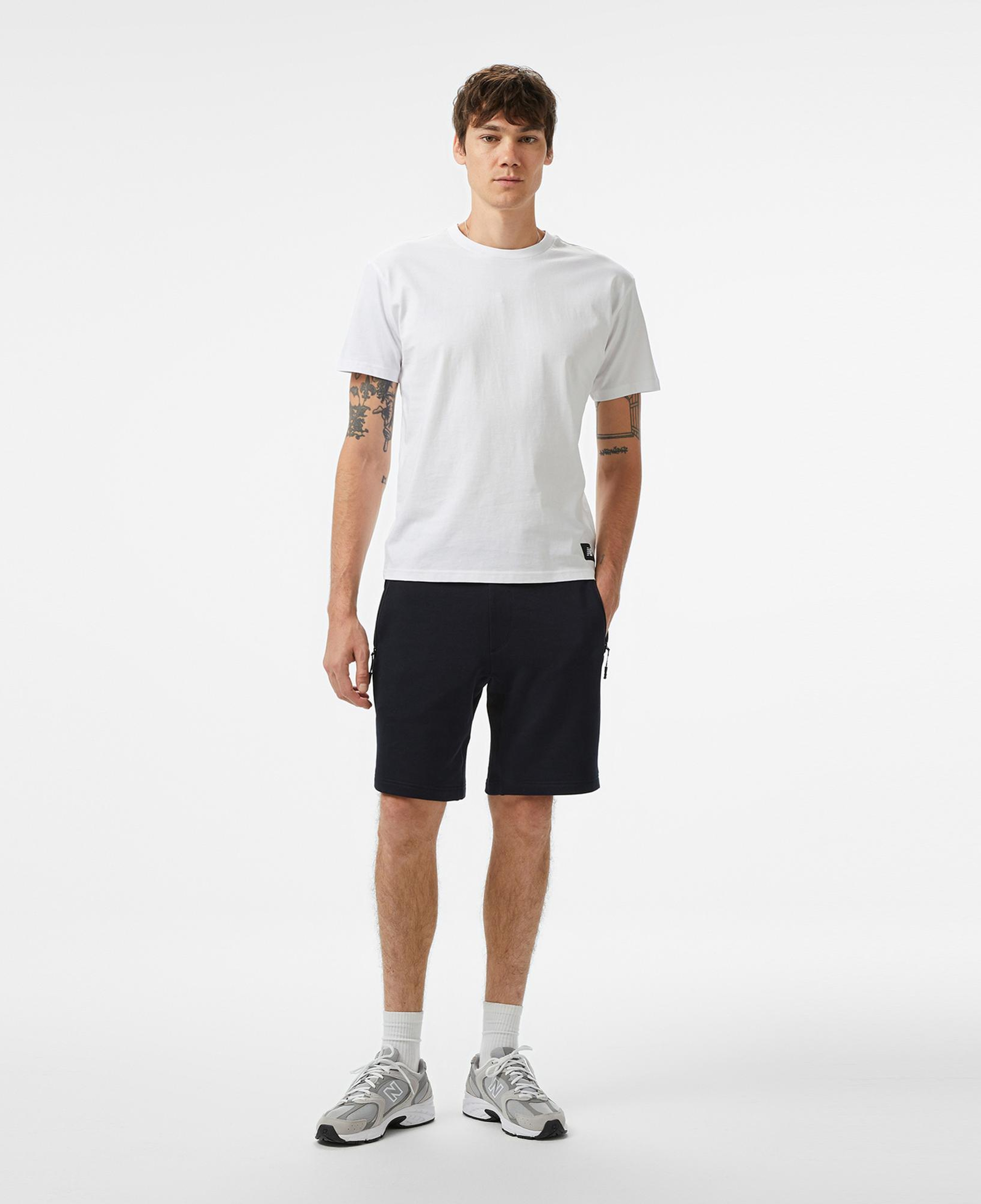 New Balance Lifestyle Erkek Beyaz T-Shirt