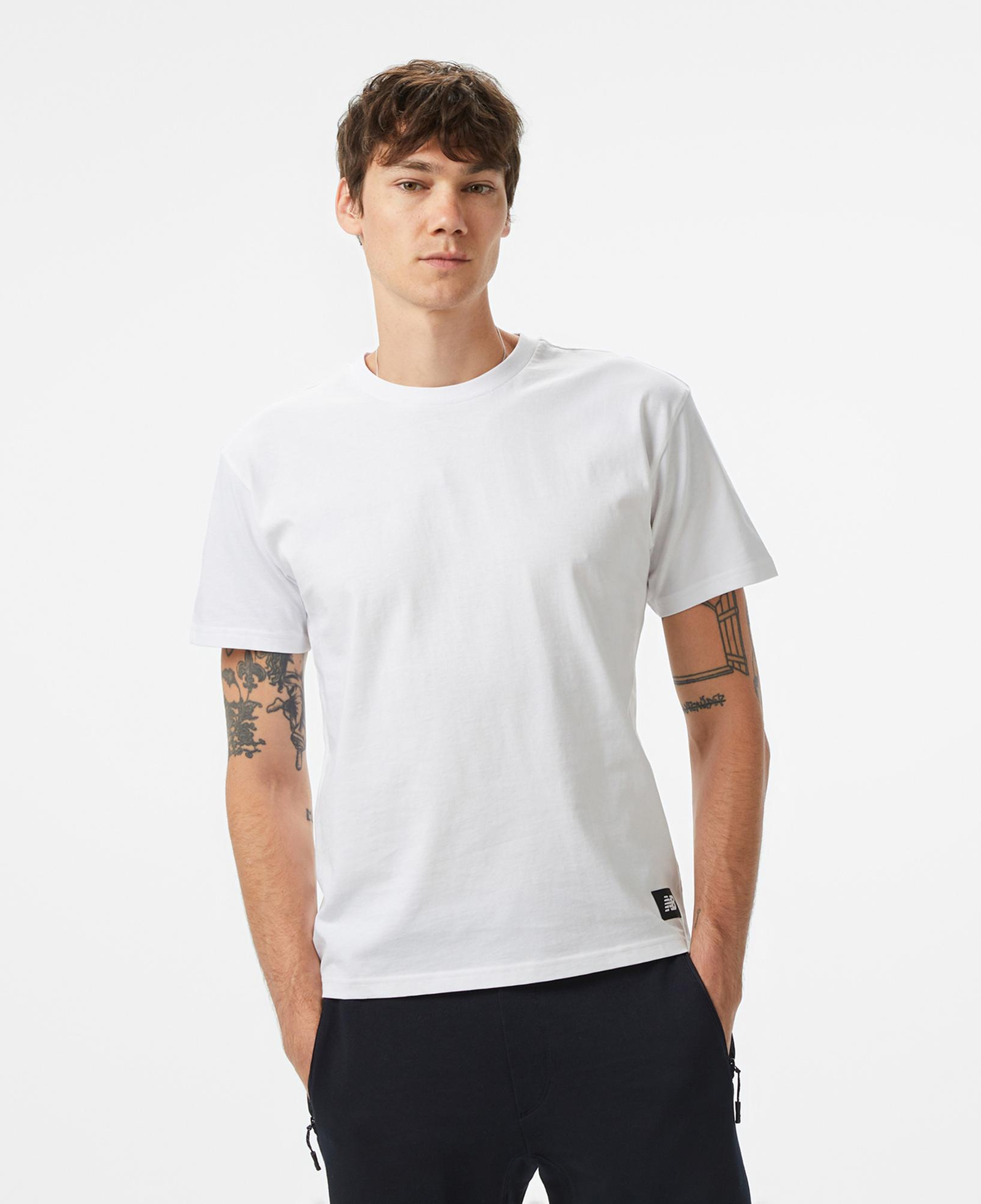 New Balance Lifestyle Erkek Beyaz T-Shirt