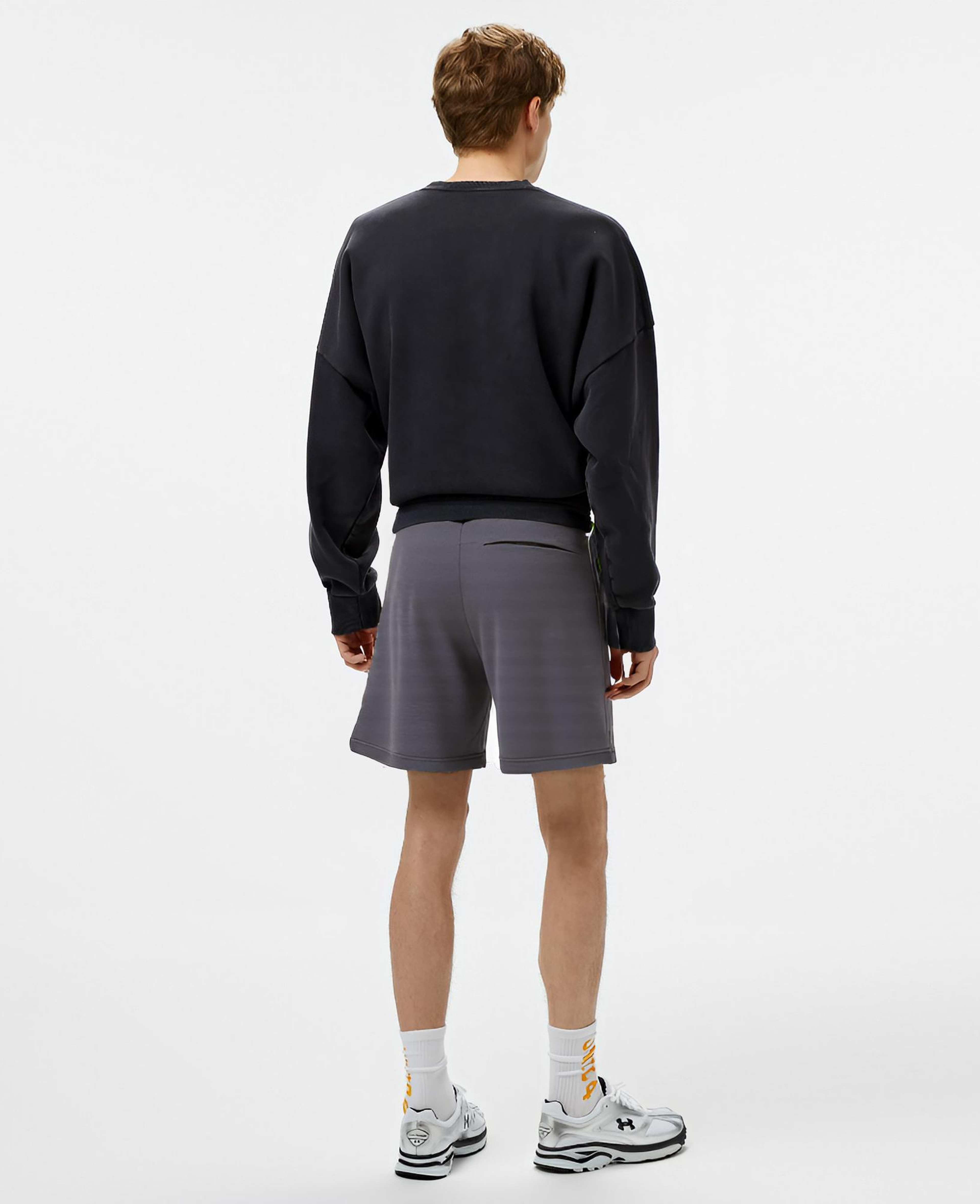 New Balance Lifestyle Erkek Gri Şort