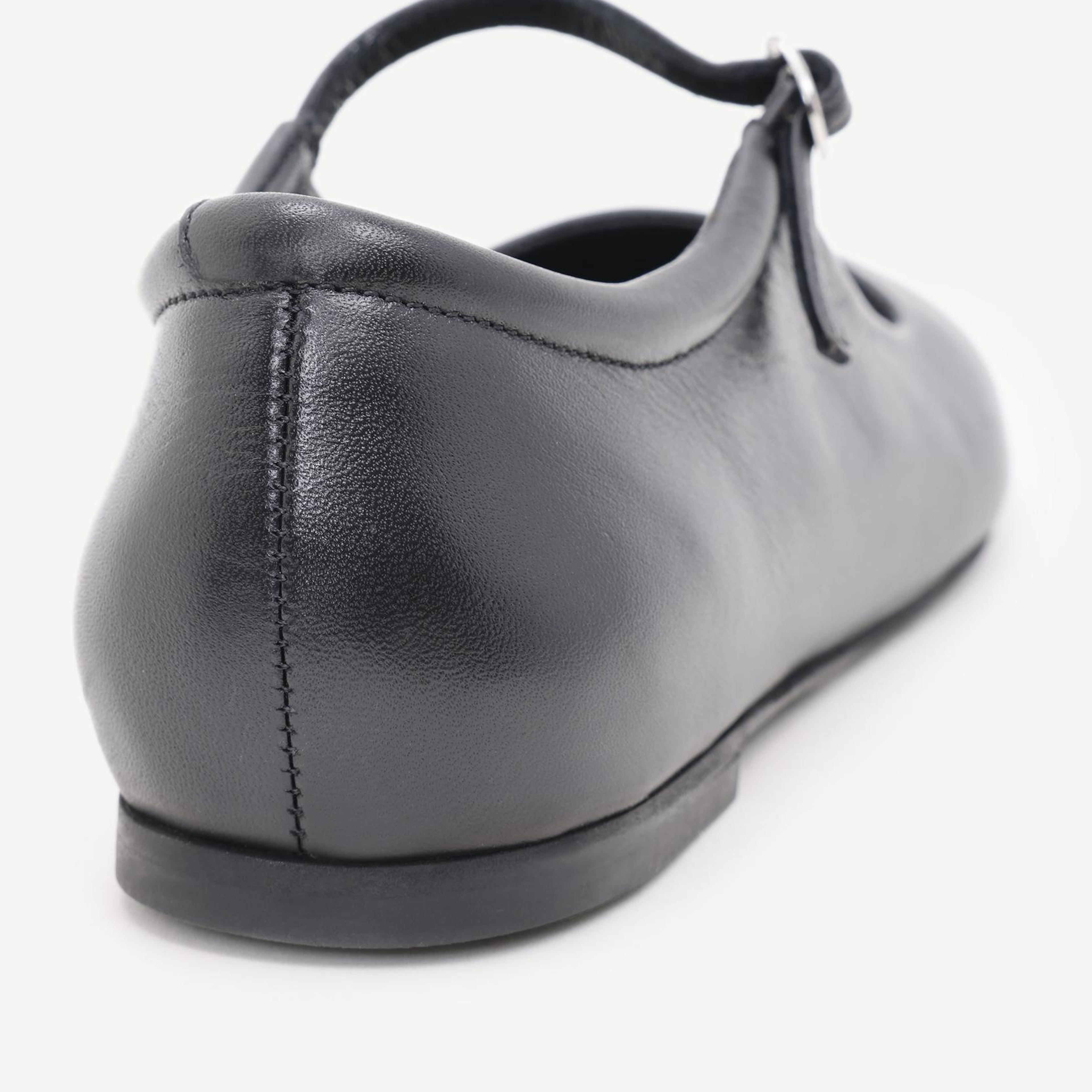 YARGICI Yumuşak Tabanlı Toka Detaylı Deri Babet