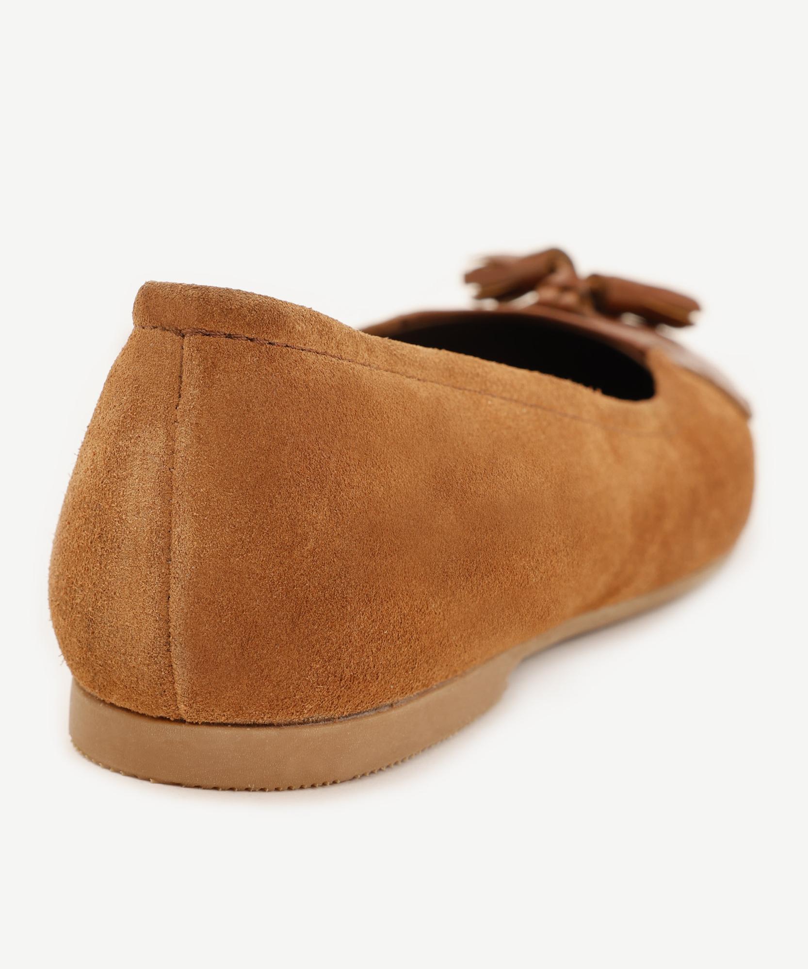 YARGICI Püskül Detaylı Deri Babet