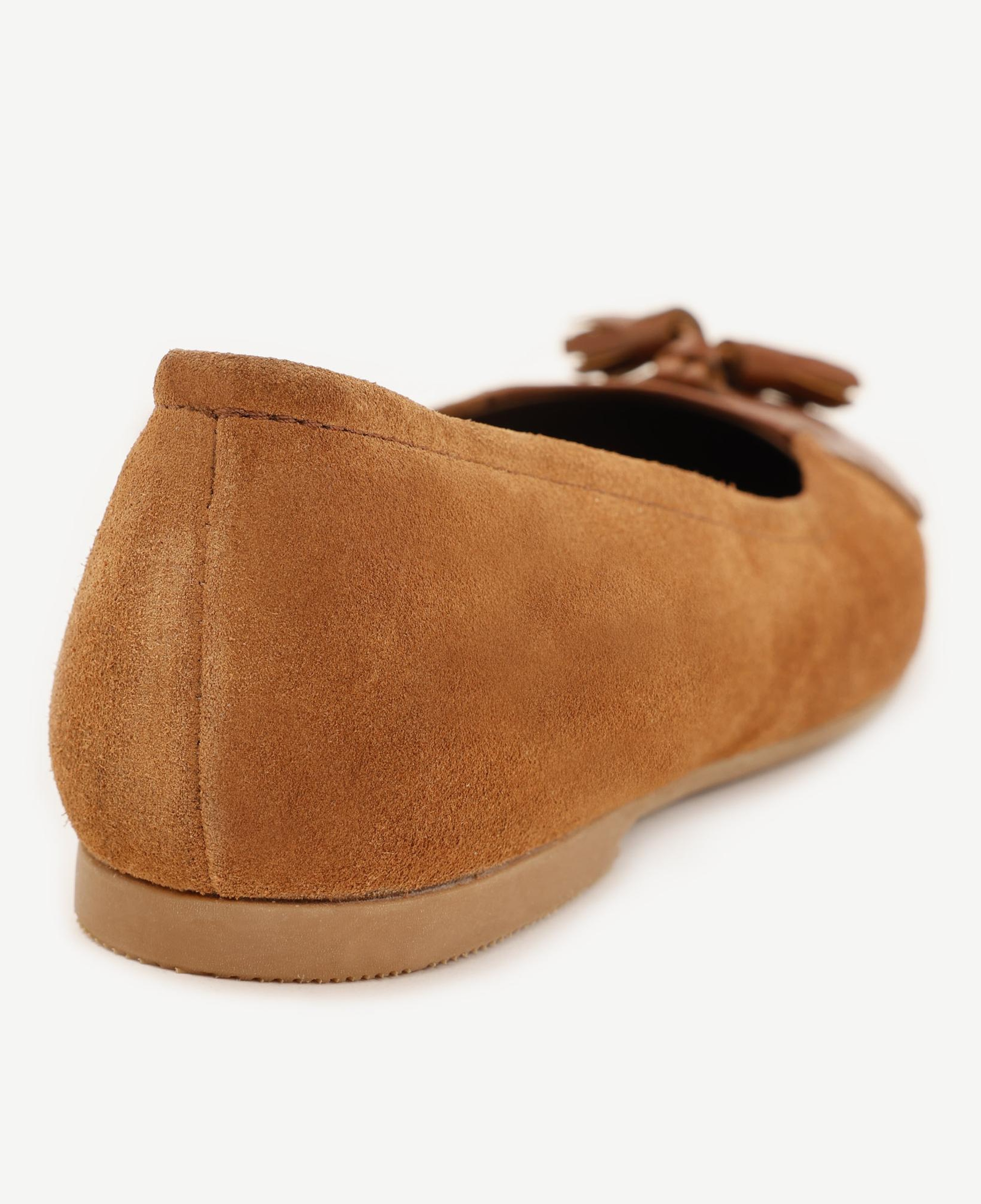 YARGICI Püskül Detaylı Deri Babet