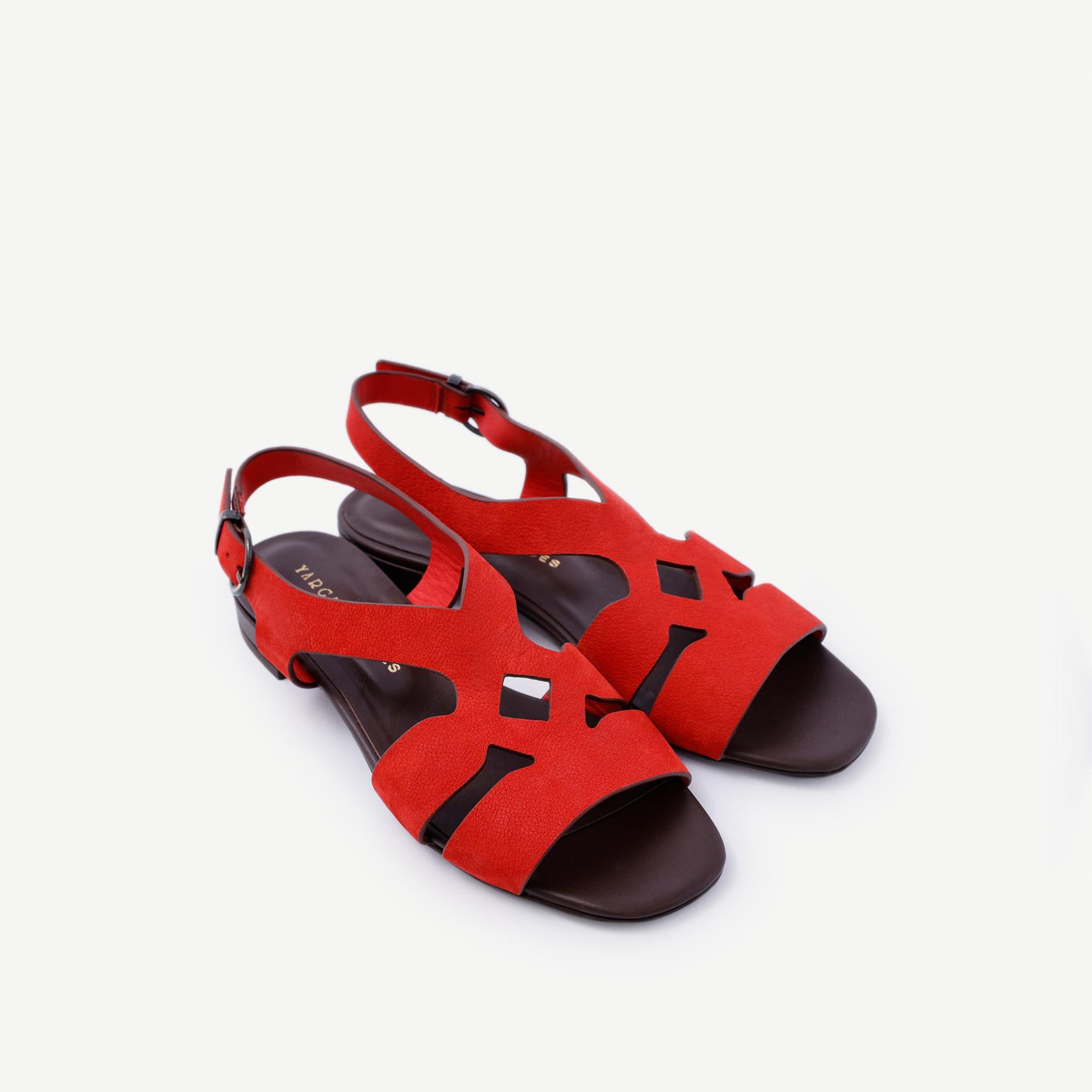 YARGICI Çapraz Bant Detaylı Deri Sandalet