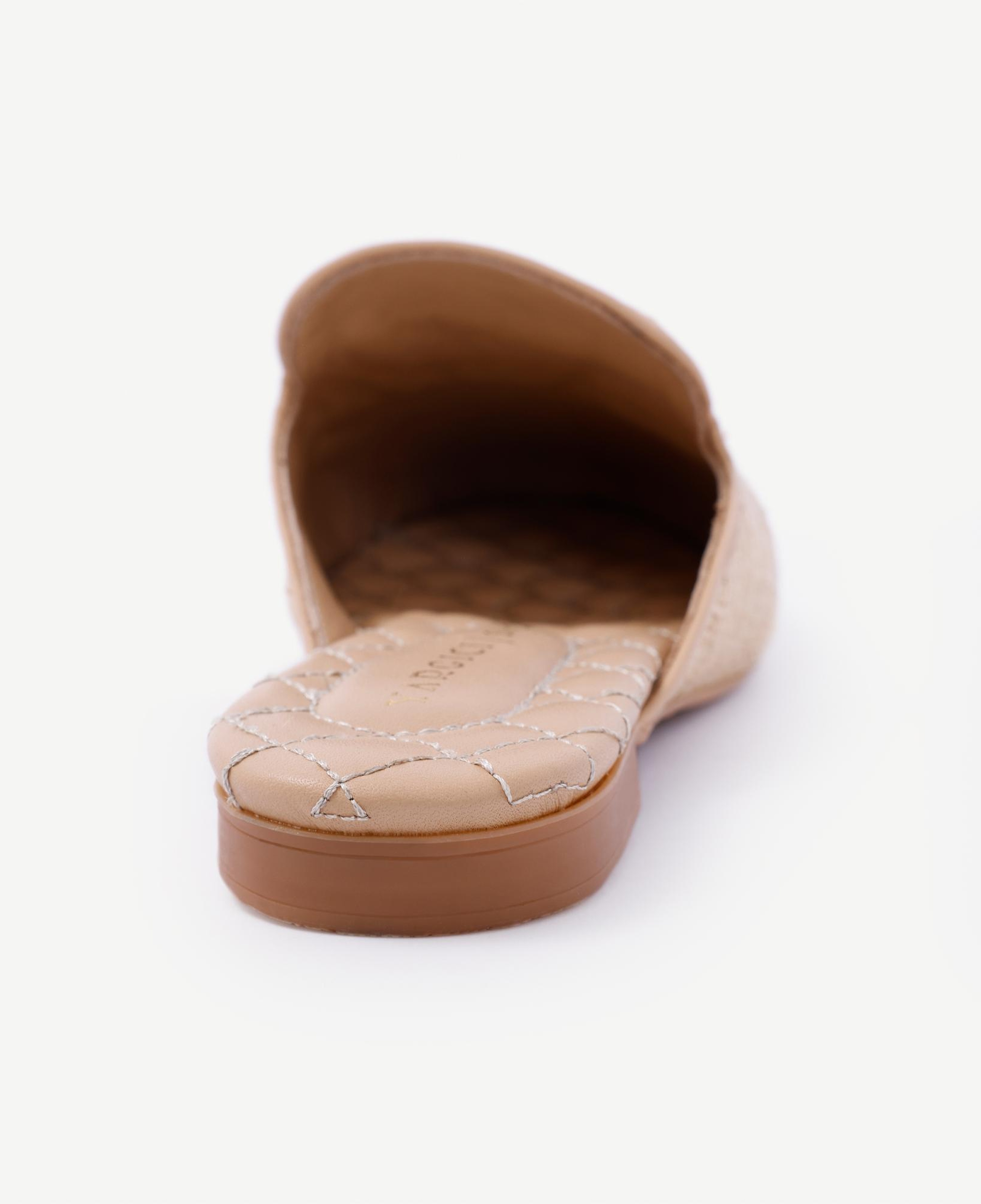 YARGICI Nakış Detaylı Önü Kapalı Terlik