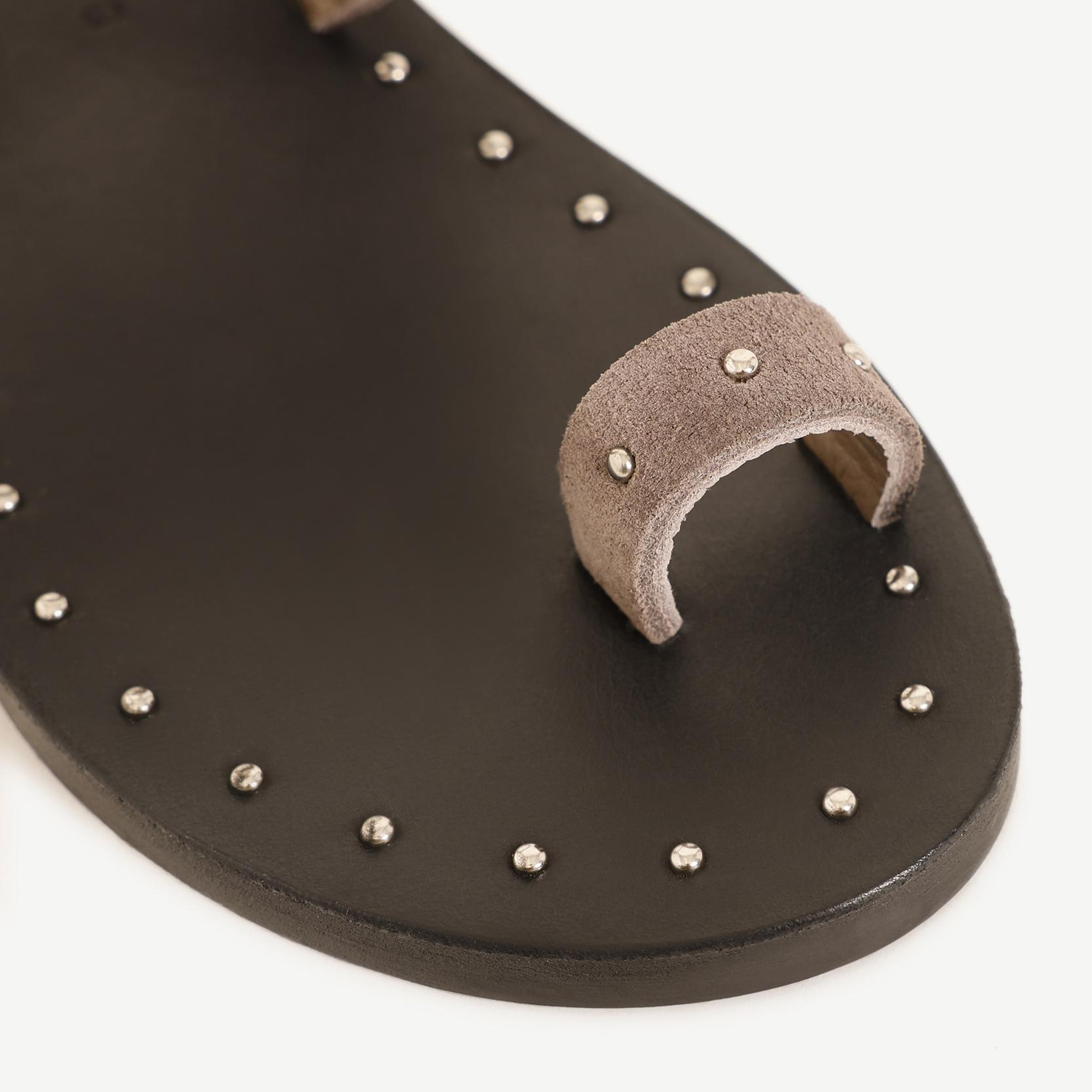 YARGICI Zımba Detaylı Deri Terlik