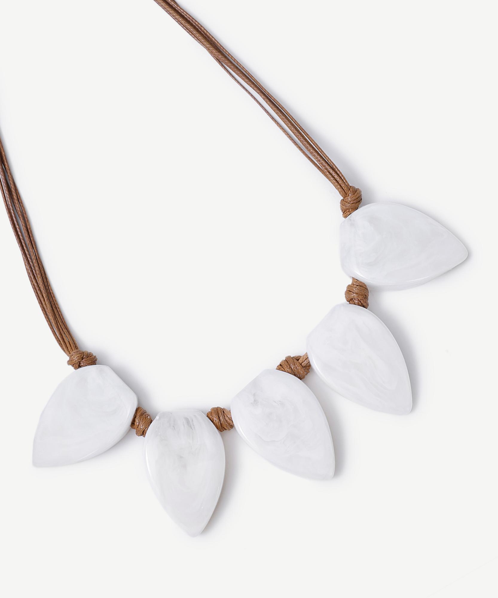 YARGICI Akrilik Taş Detaylı İp Kolye