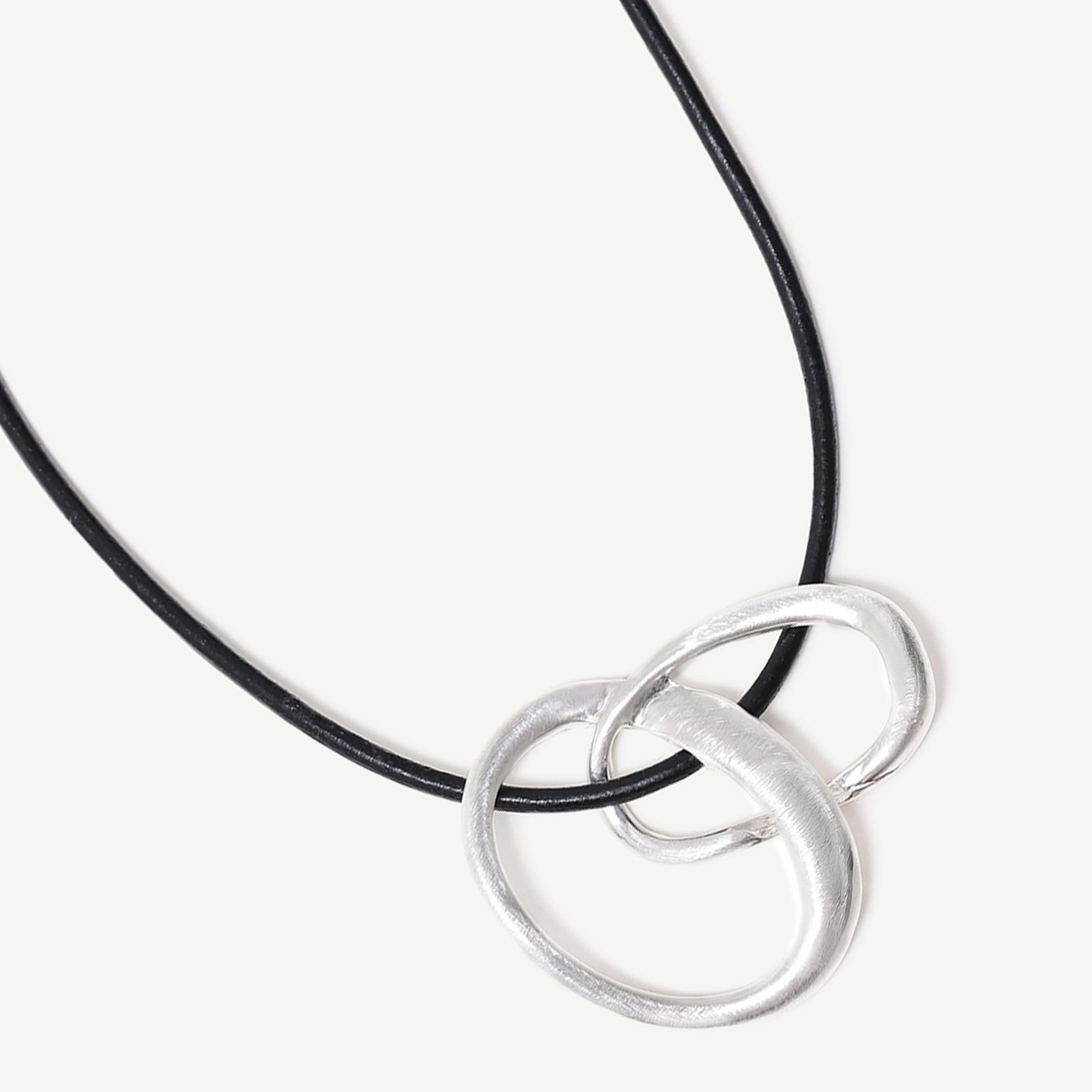 YARGICI Halka Aksesuarlı Kolye