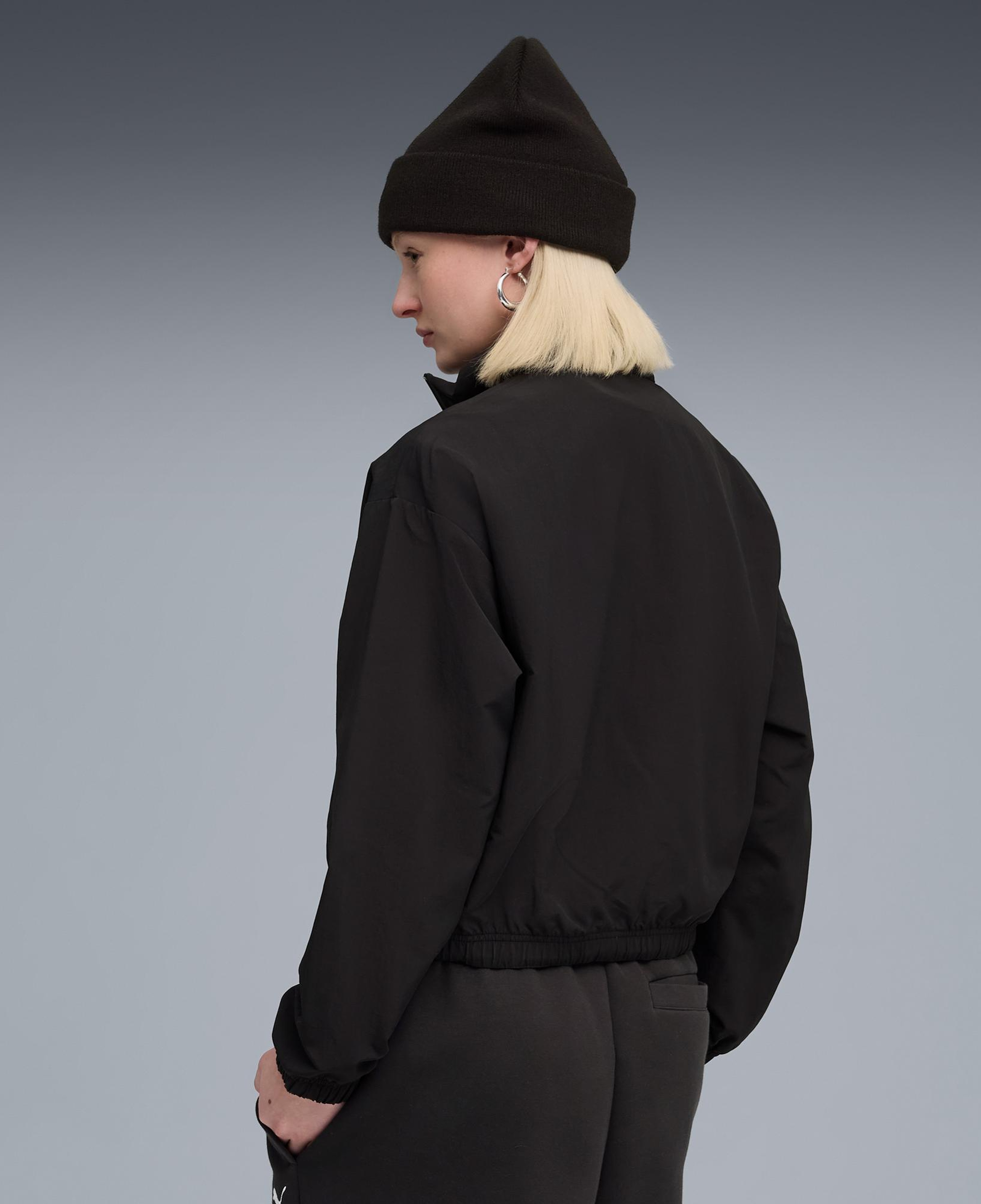 Puma HER Relaxed Kadın Siyah Sweatshirt