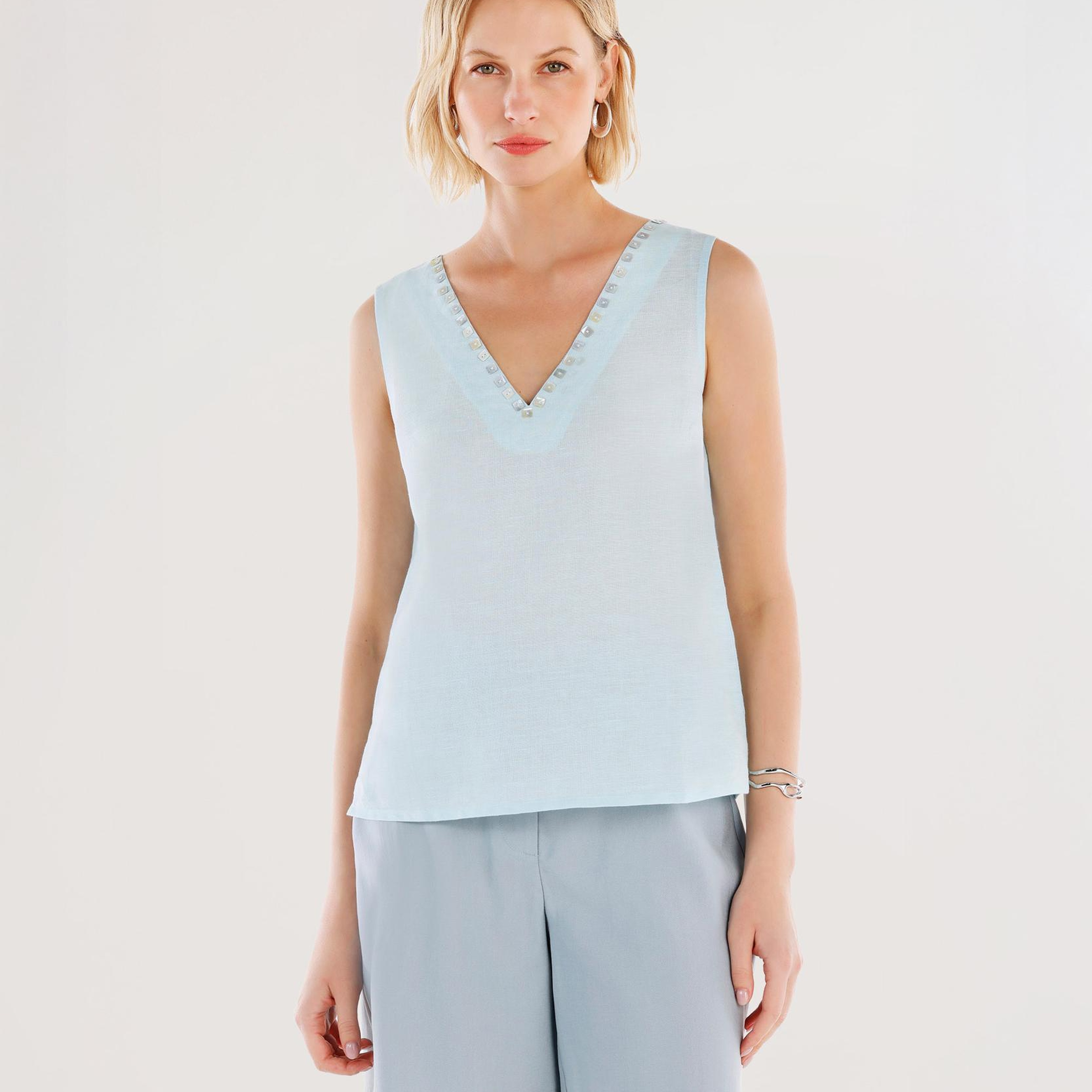 YARGICI Yakası Düğme Detaylı Bluz