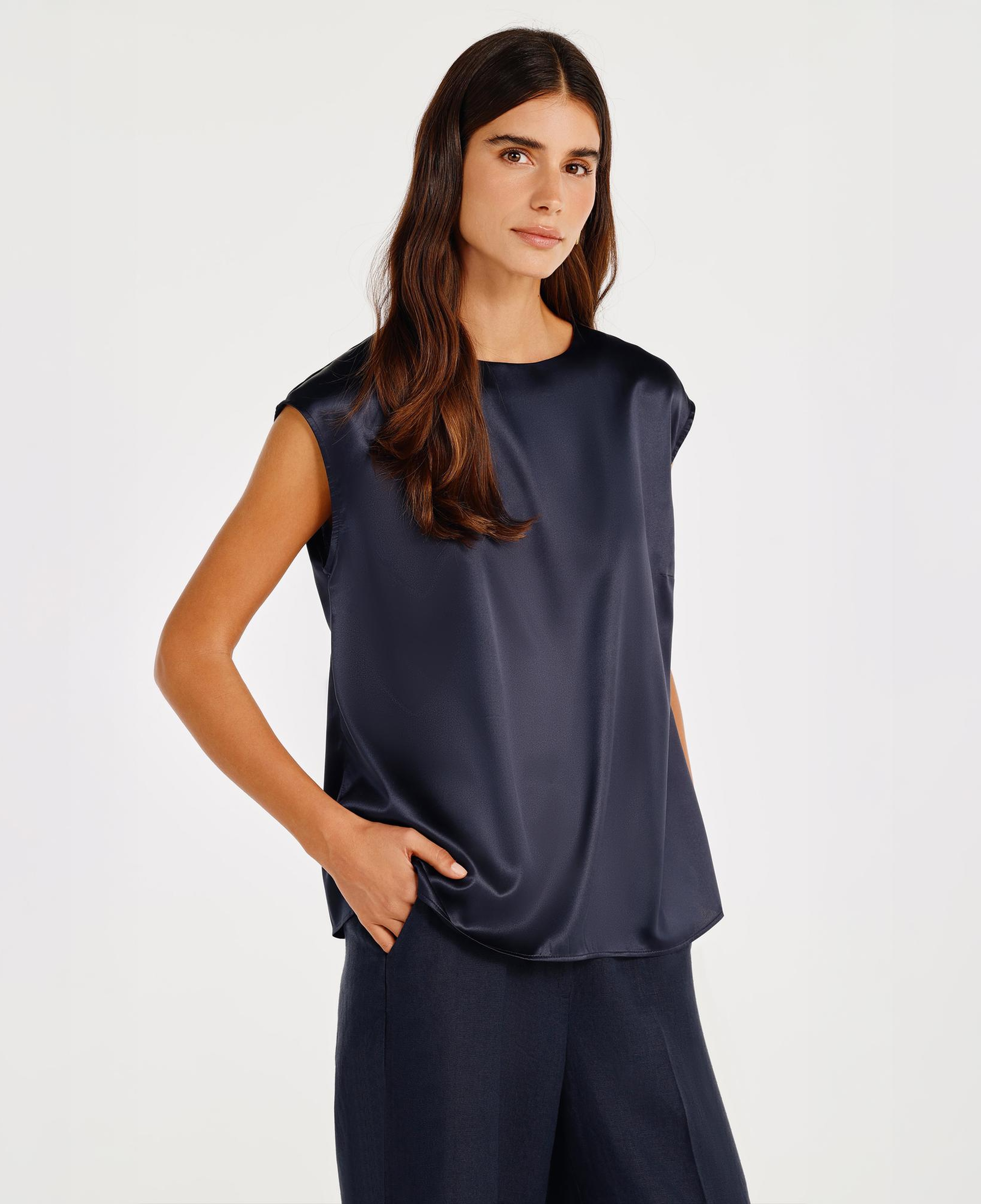 YARGICI Kayık Yakalı Kolsuz Bluz