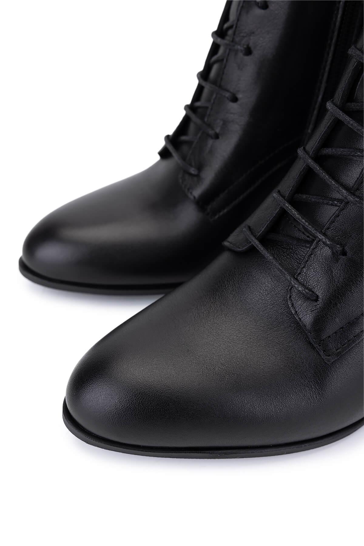 Tamer Tanca Kadın Hakiki Deri Siyah Topuklu Bot