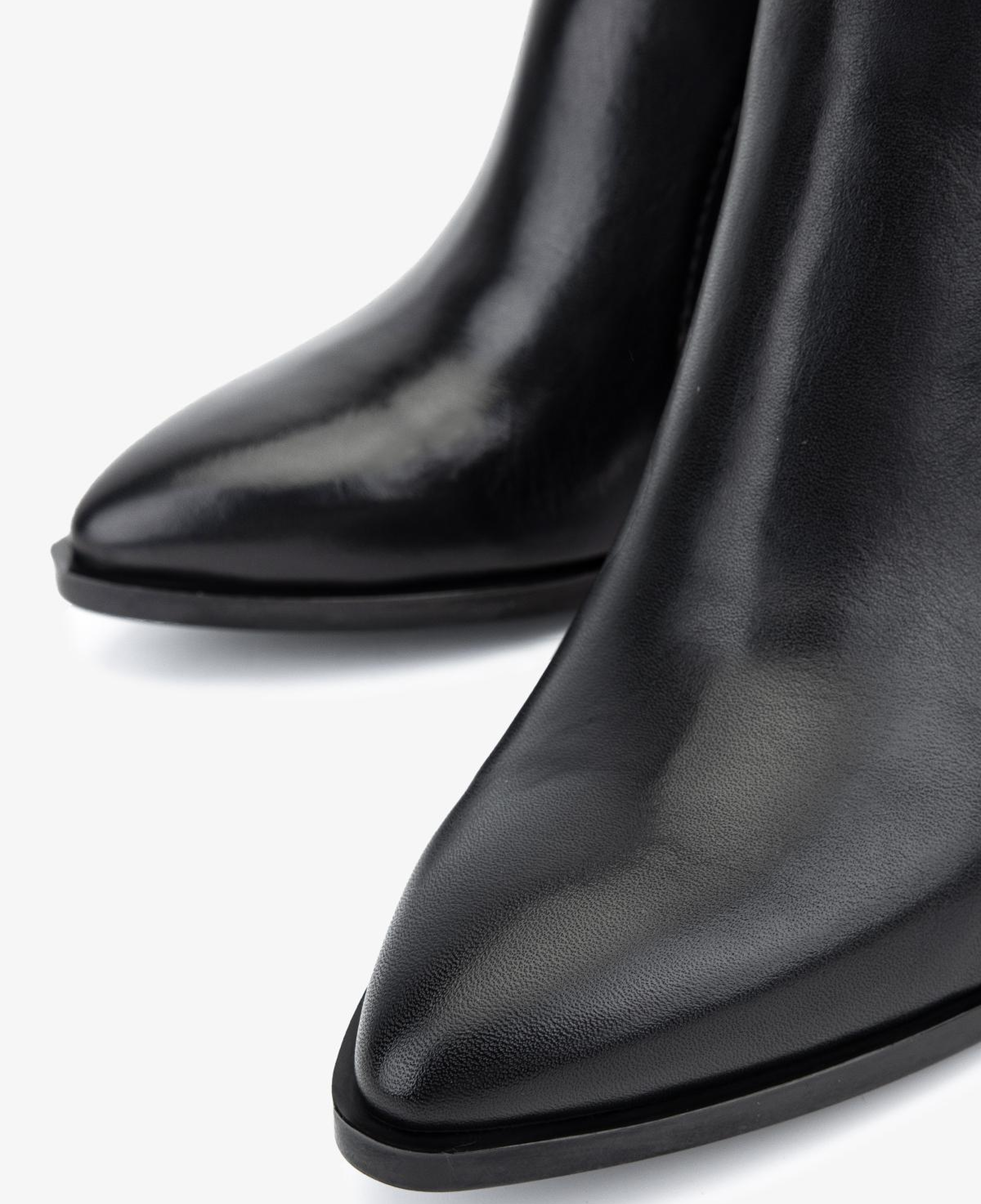 Valmenti Kadın Hakiki Deri Siyah Topuklu Bot