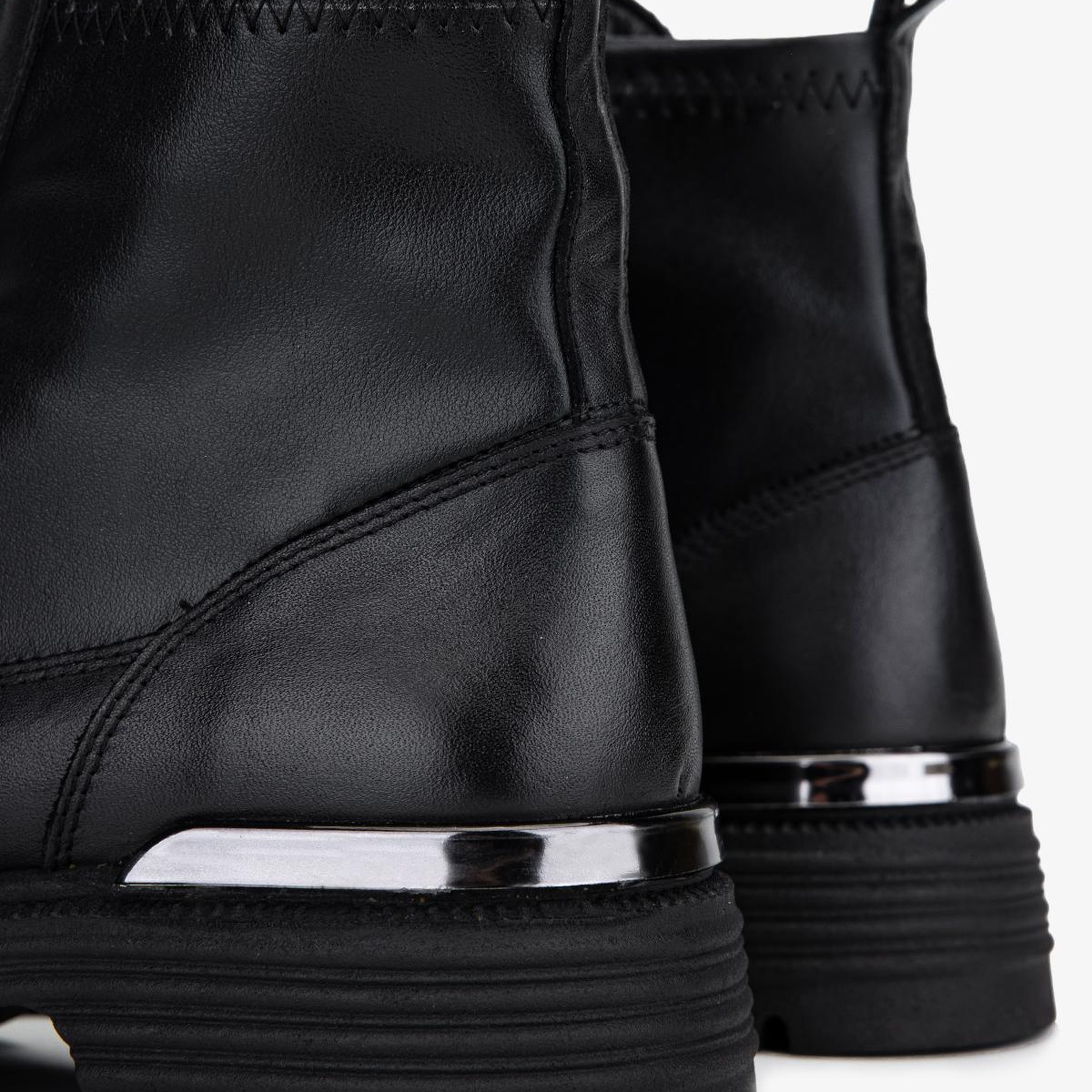 Valmenti Kadın Hakiki Deri Siyah Düz Bot