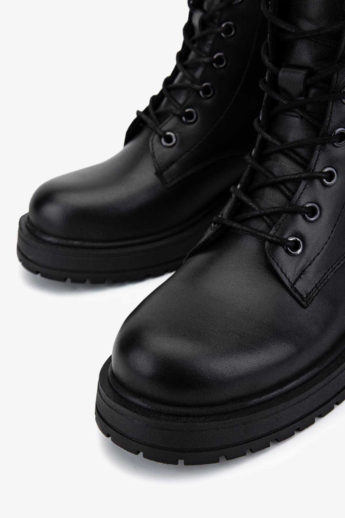 Valmenti Kadın Hakiki Deri Siyah Casual Bot