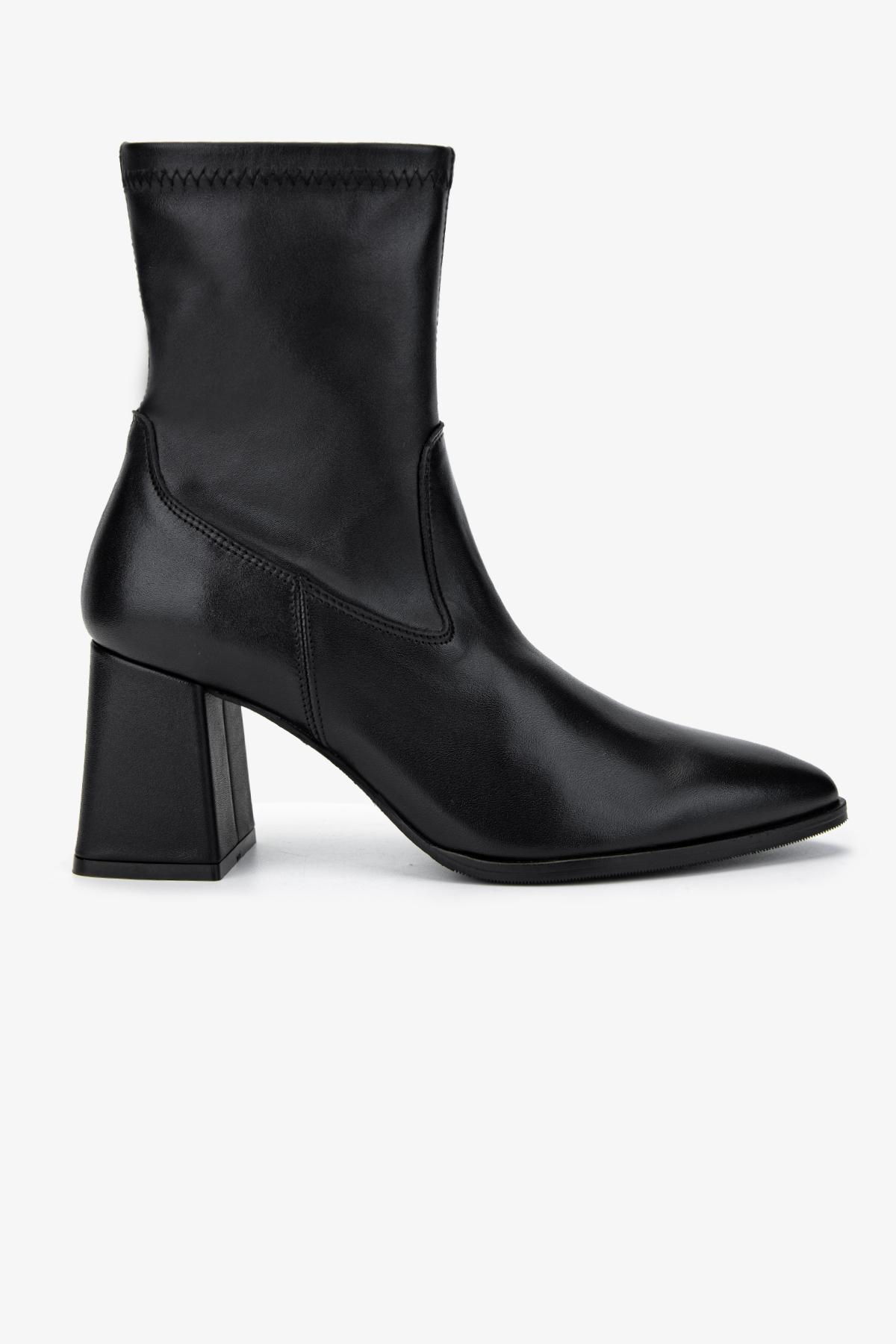 Valmenti Kadın Hakiki Deri Siyah Topuklu Bot